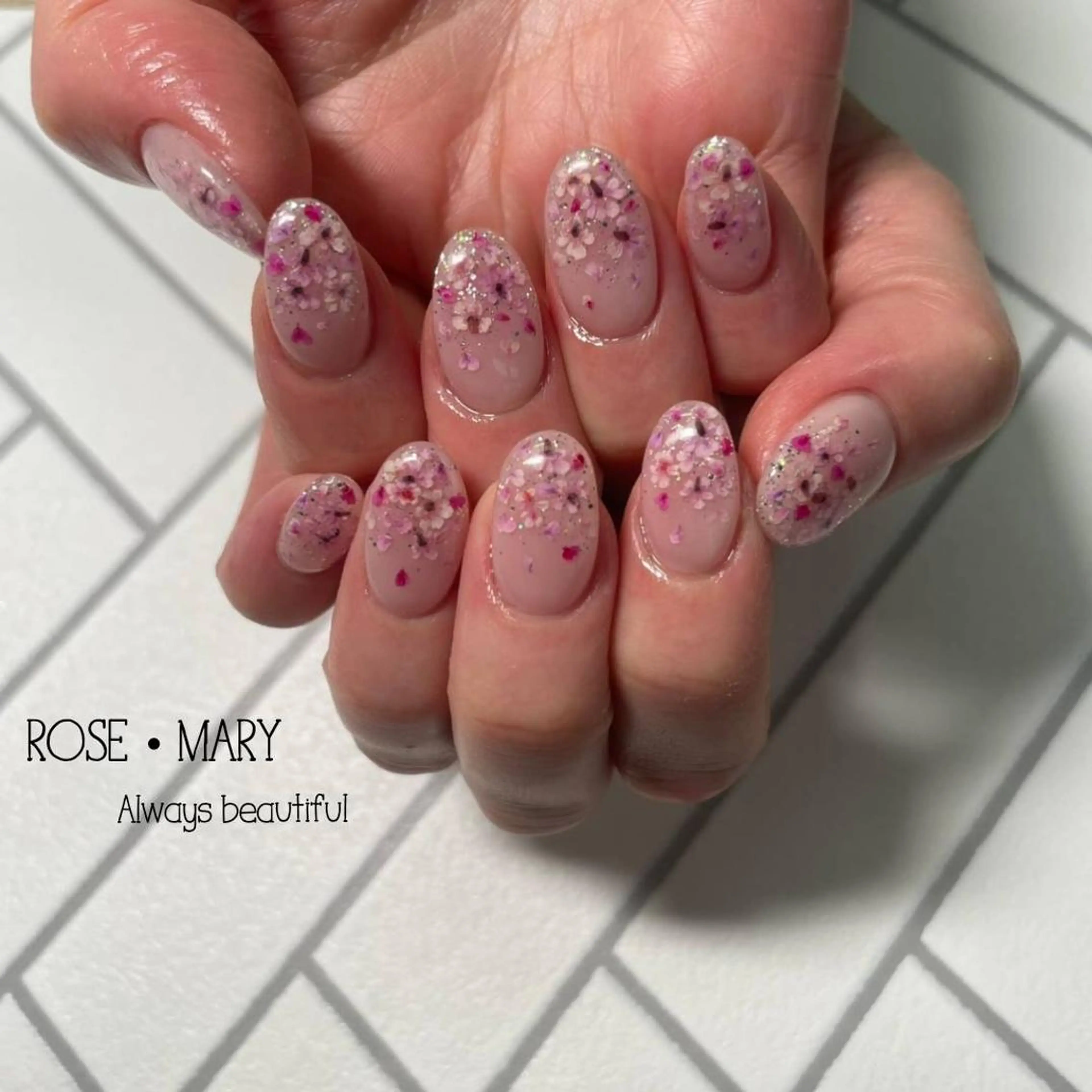 ネイル ハンドネイル ROSE・ MARY 鈴木のネイルデザイン