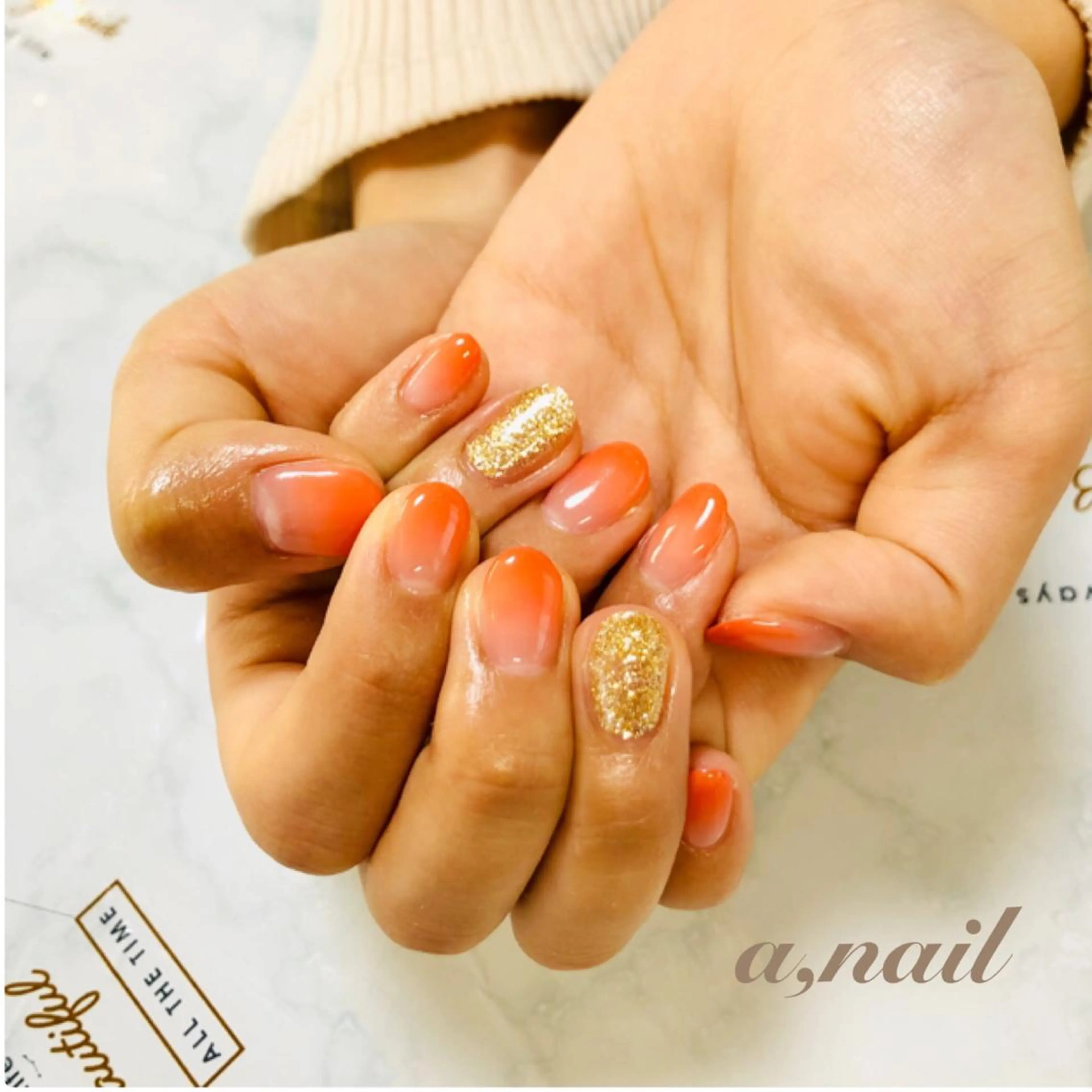 ネイル フットネイル ジェルネイル グラデーション ワンカラーネイル シンプルネイル ハンドネイル ネイルサロン エーネイルのネイルデザイン