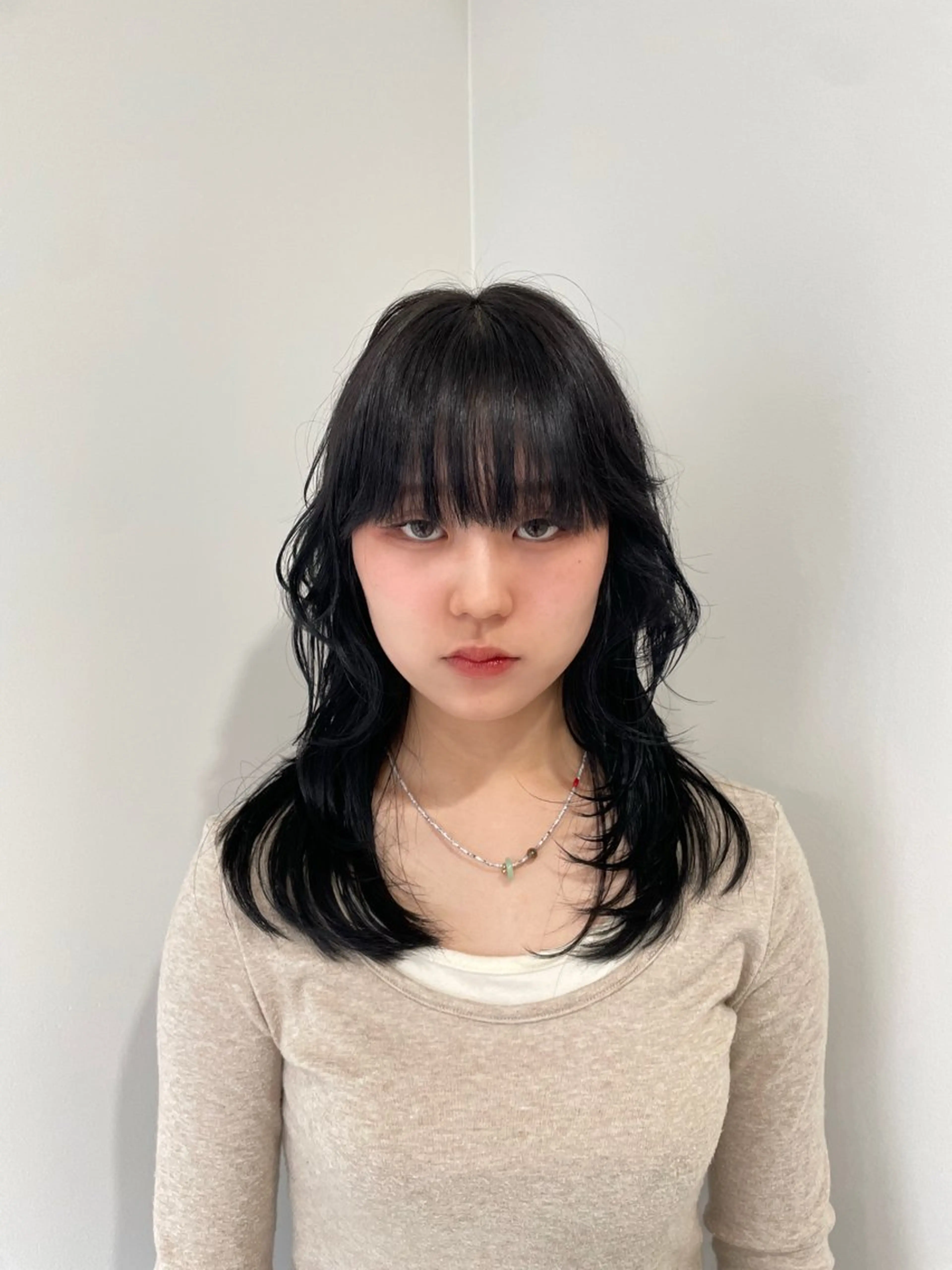 セミロング カラー ヘアカラー トリートメント 新宿/透明感カラー/ 髪質改善/桜良のヘアスタイル