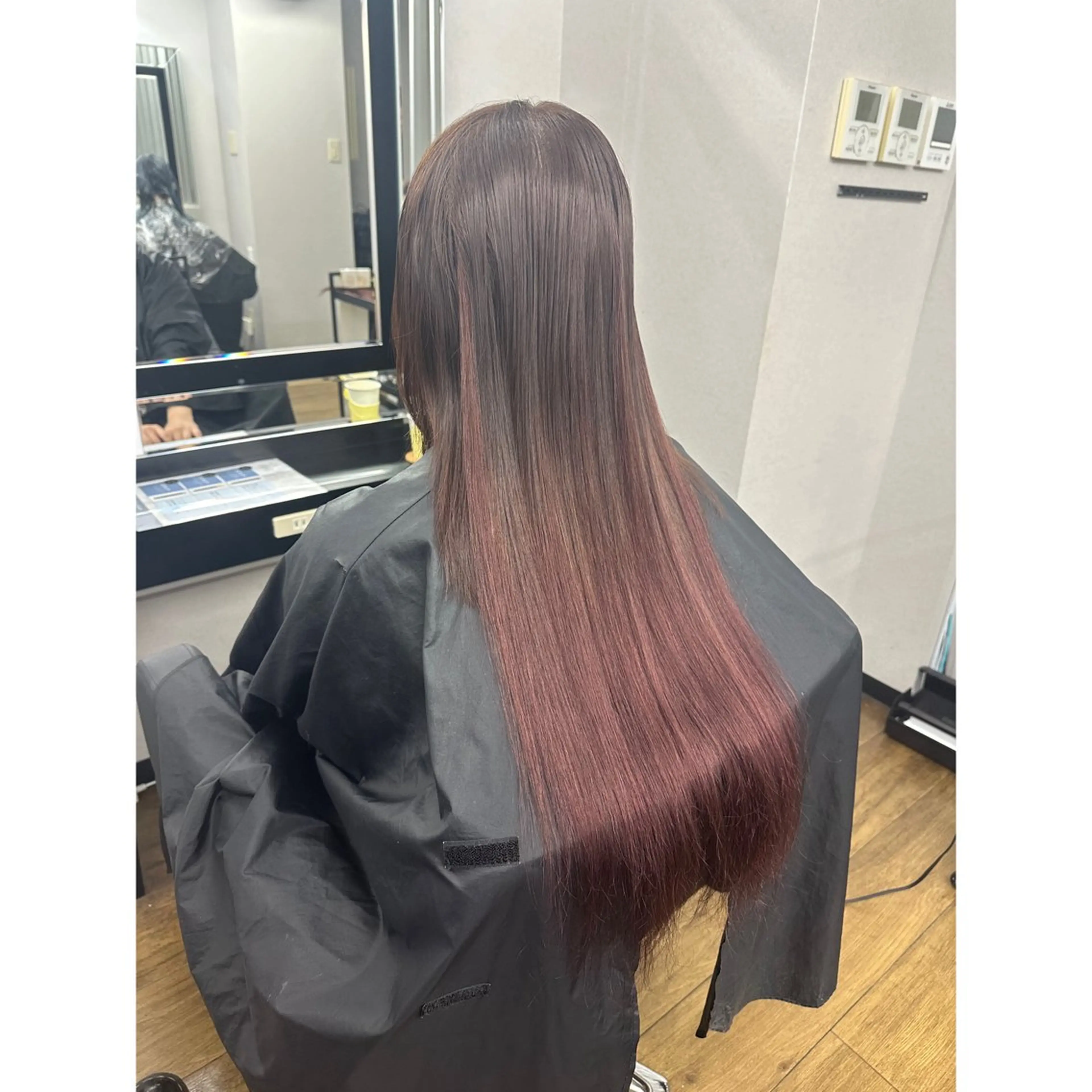 ロング エクステ エクステ 韓国ヘア×ハイトーン AYA💫のヘアスタイル