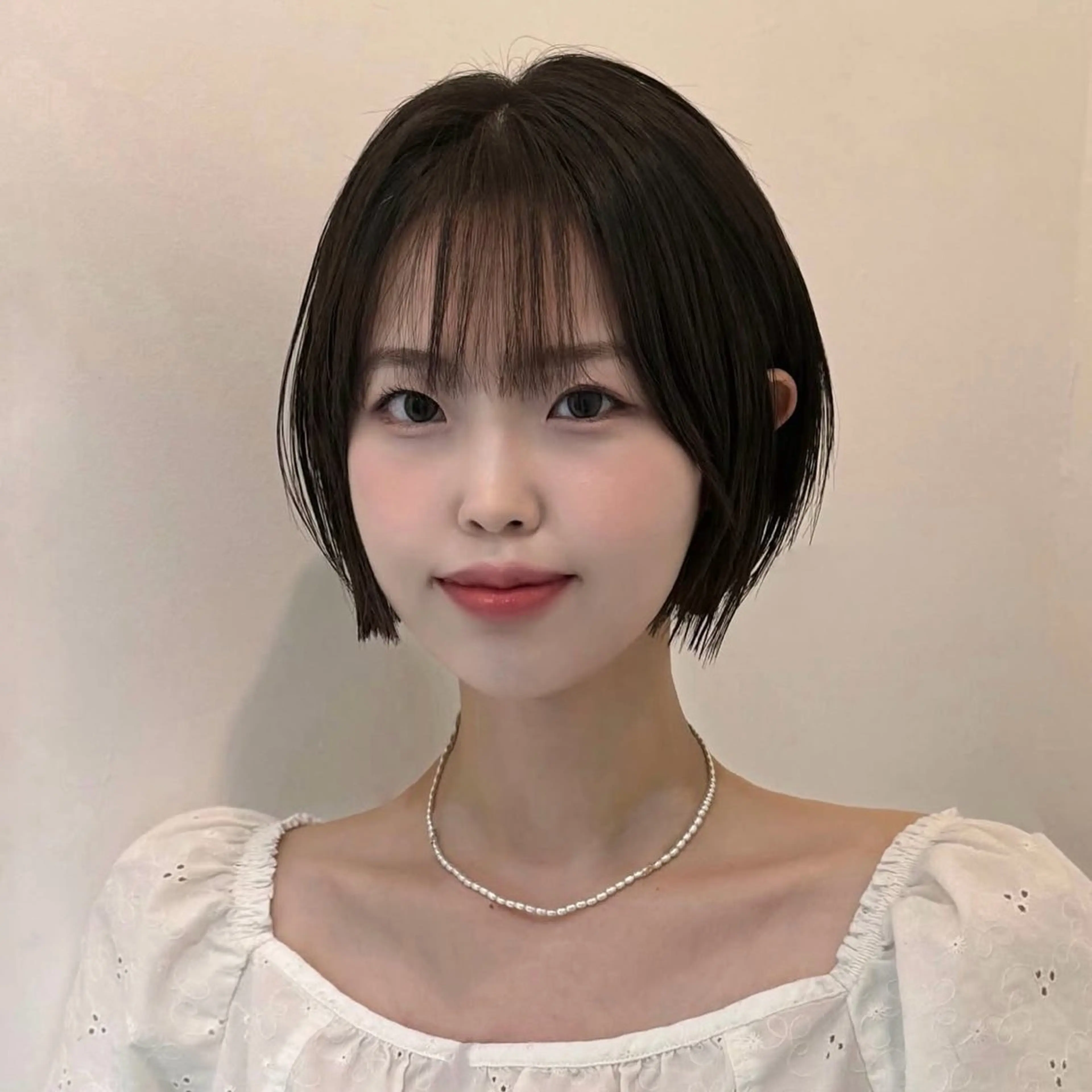 ショート 盛れる透明感カラー・ momokaのヘアスタイル