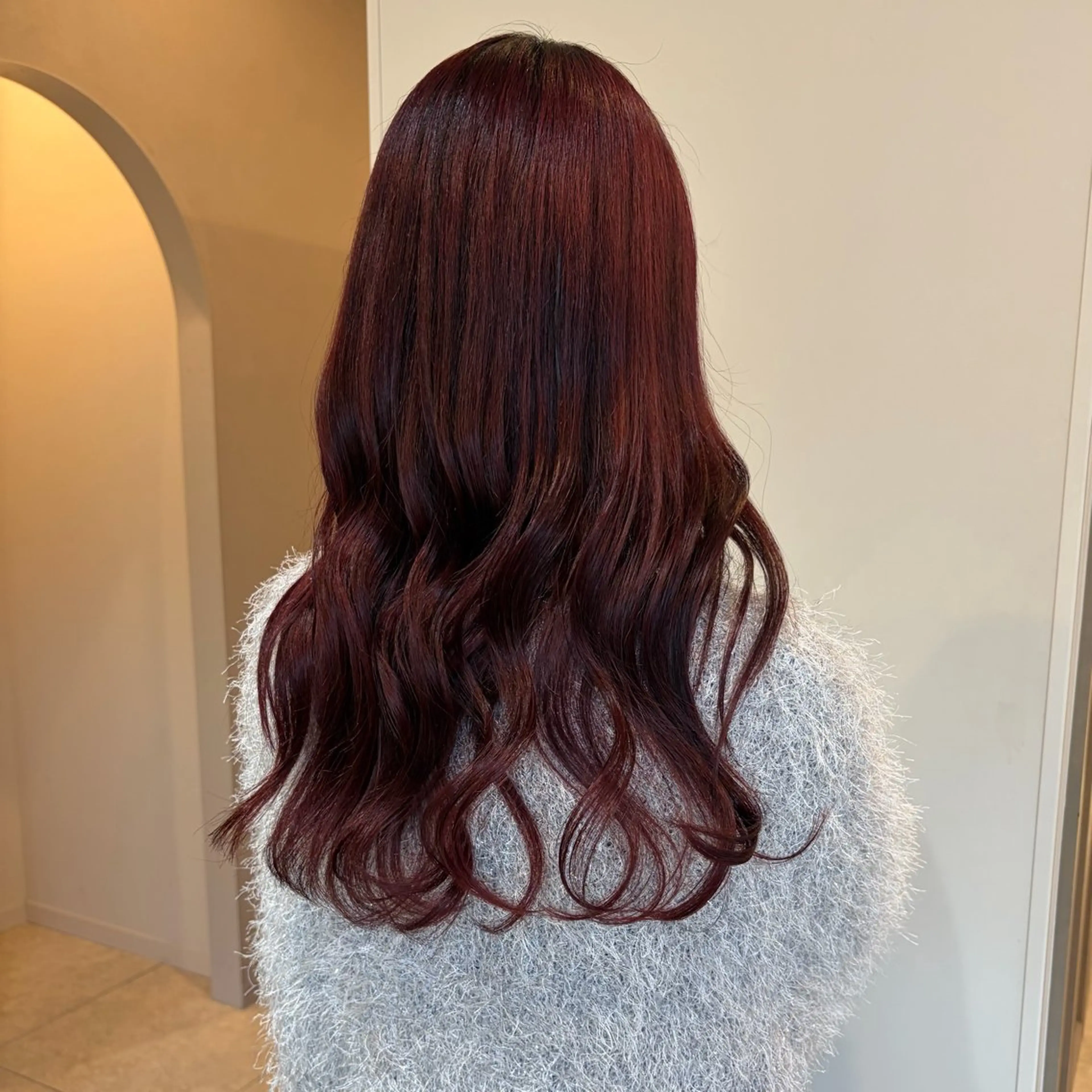 ロング カラー ヘアアレンジ ブリーチ レッドカラー カット ヘアカラー トリートメント アトリエMMIHO 佐々木のヘアスタイル