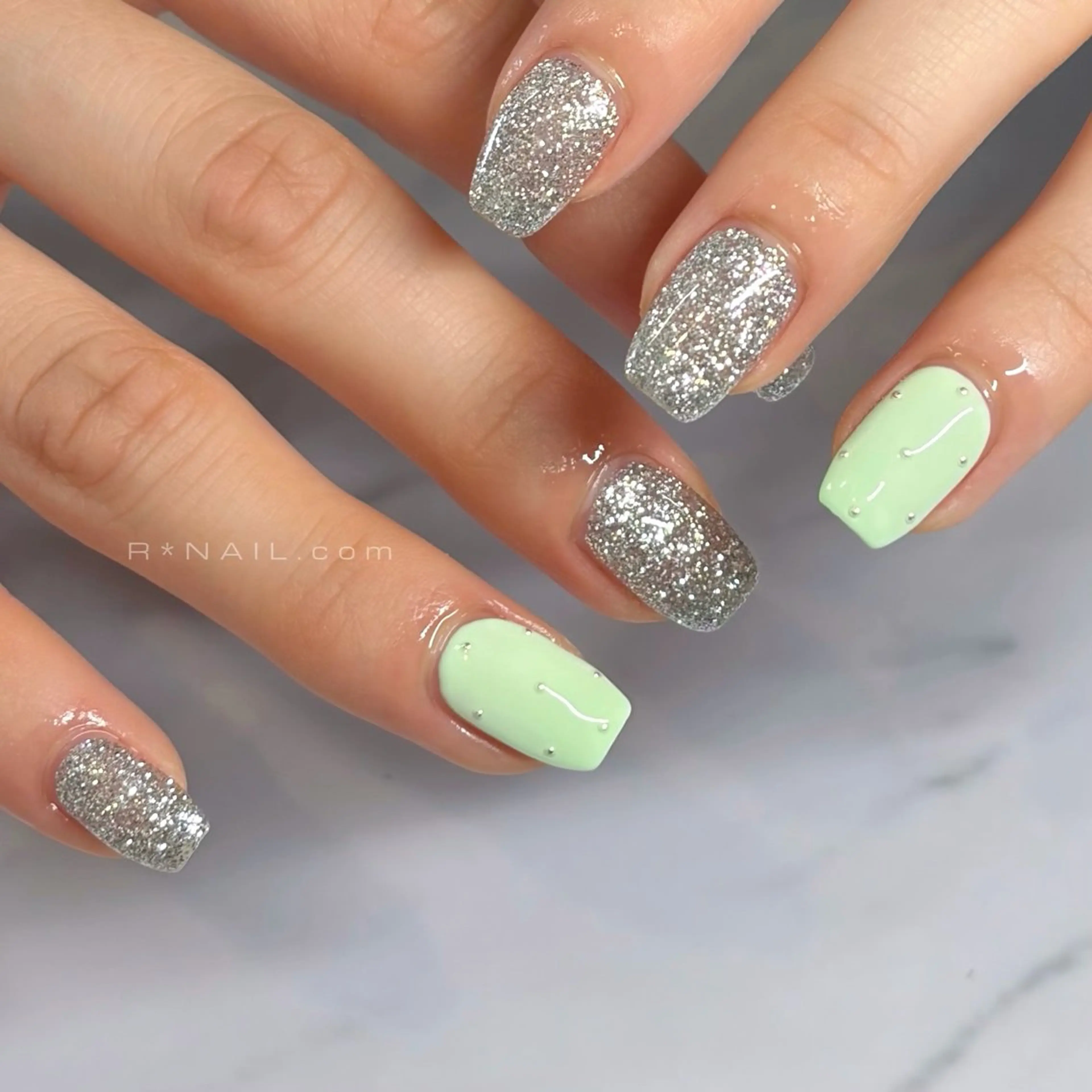 ネイル ハンドネイル Riona / R*NAIL.comのネイルデザイン