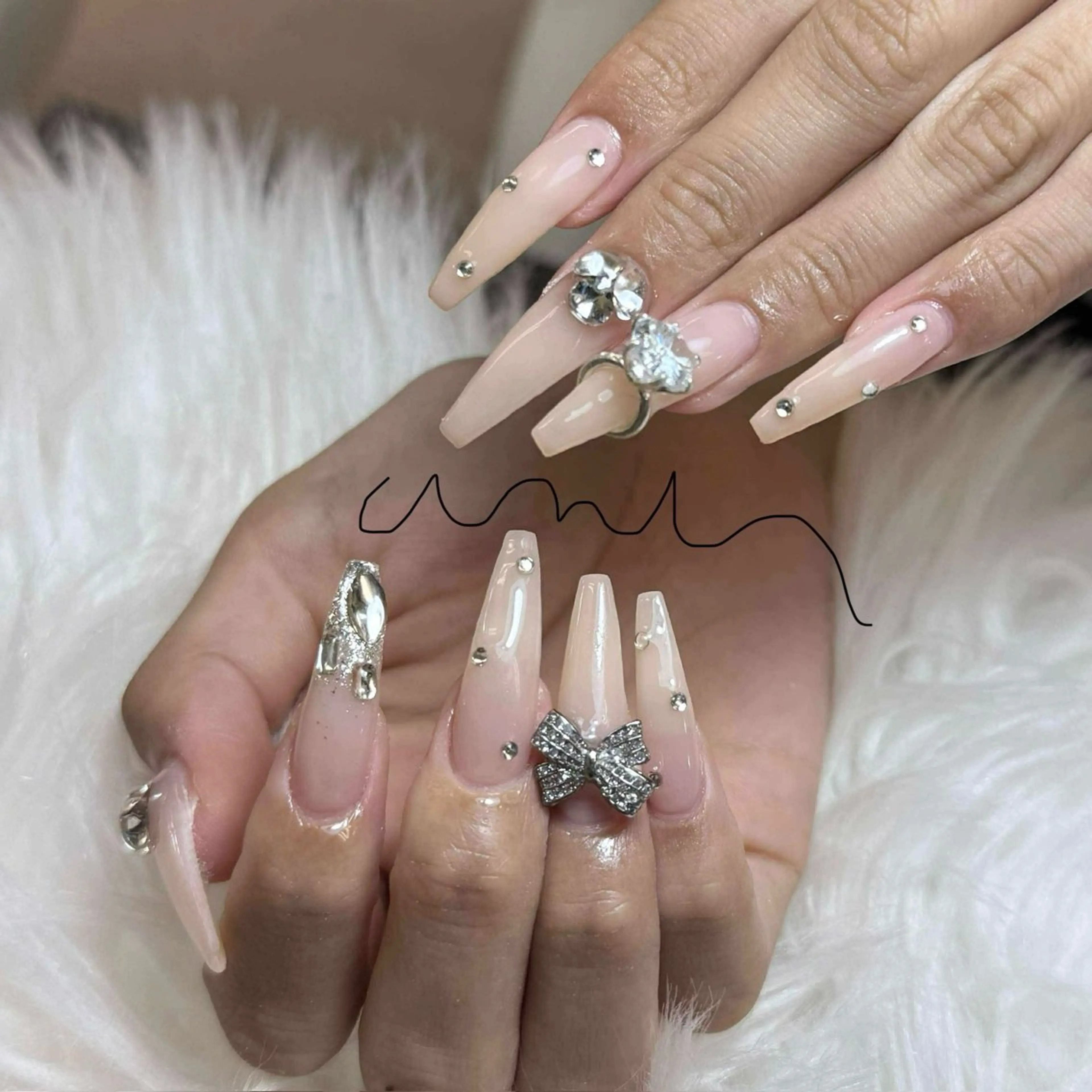 ネイル アートネイル オーロラネイル チークネイル 長さ出し フットネイル ハンドネイル Anh 高田馬場のネイルデザイン