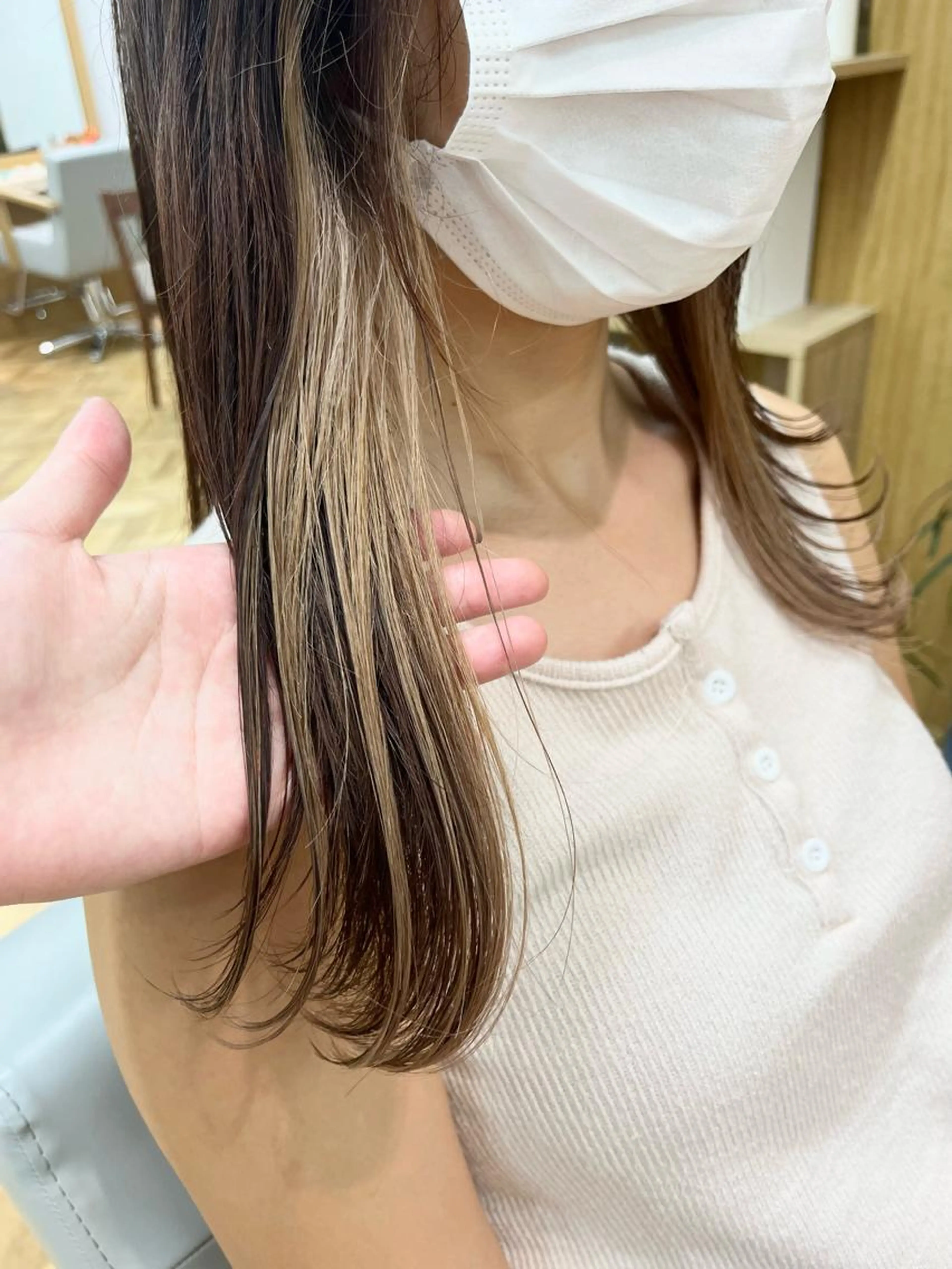 全体カラー＋インナーケアブリーチカラーの写真