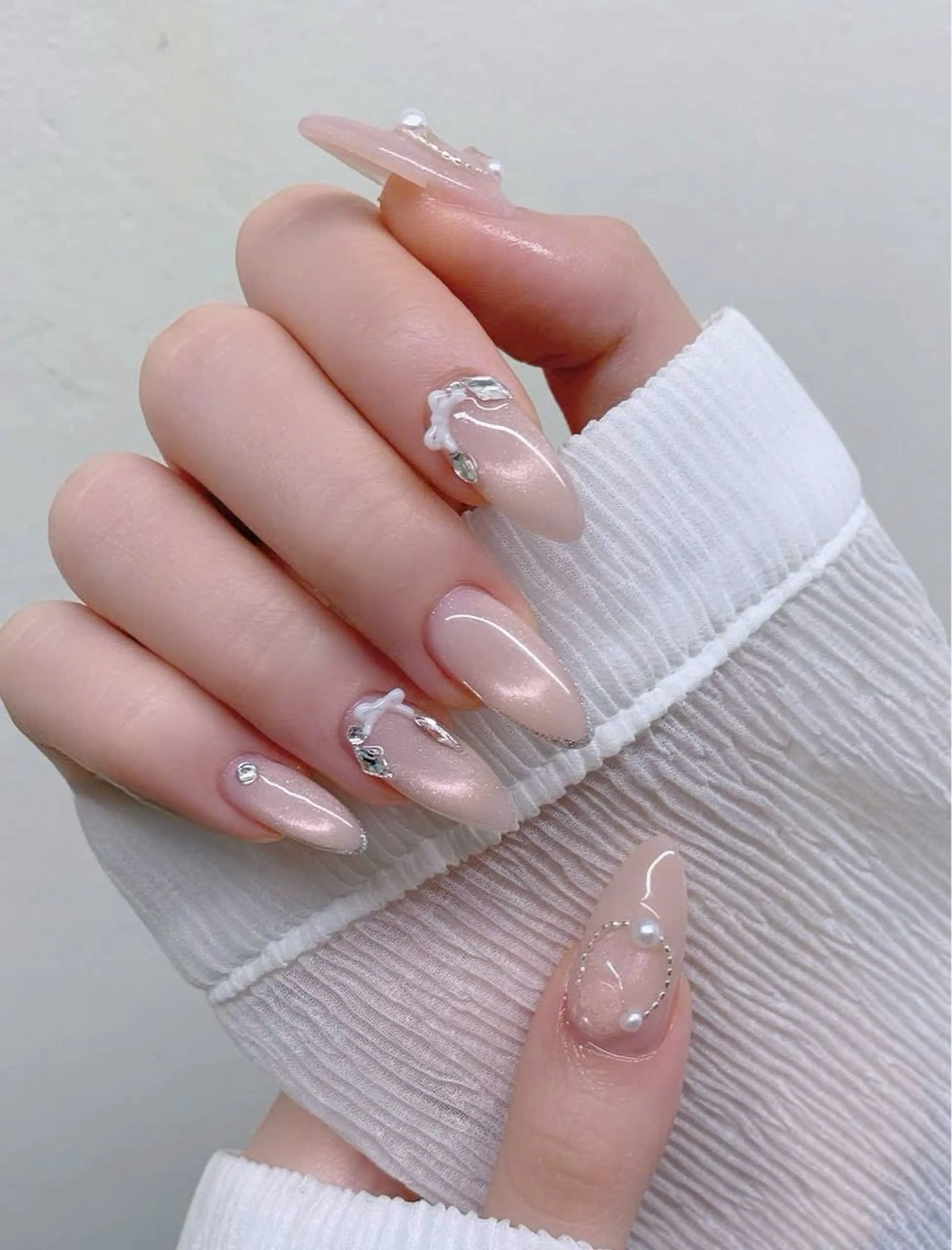 ネイル キラキラネイル マグネットネイル ぷっくりネイル 春ネイル ワンホンネイル ハンドネイル Candy Nailのネイルデザイン