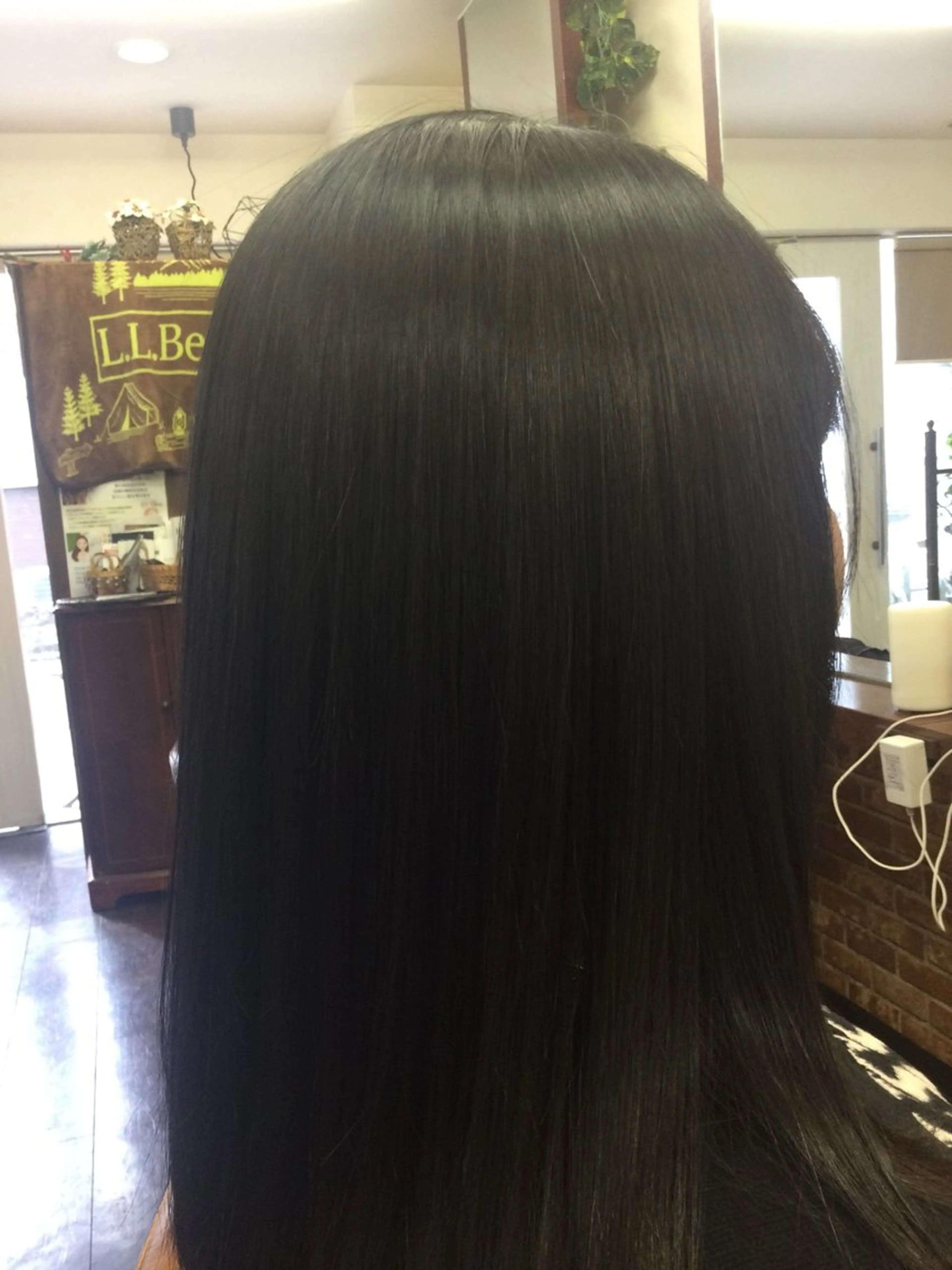 セミロング パーマ 桧山 真のヘアスタイル