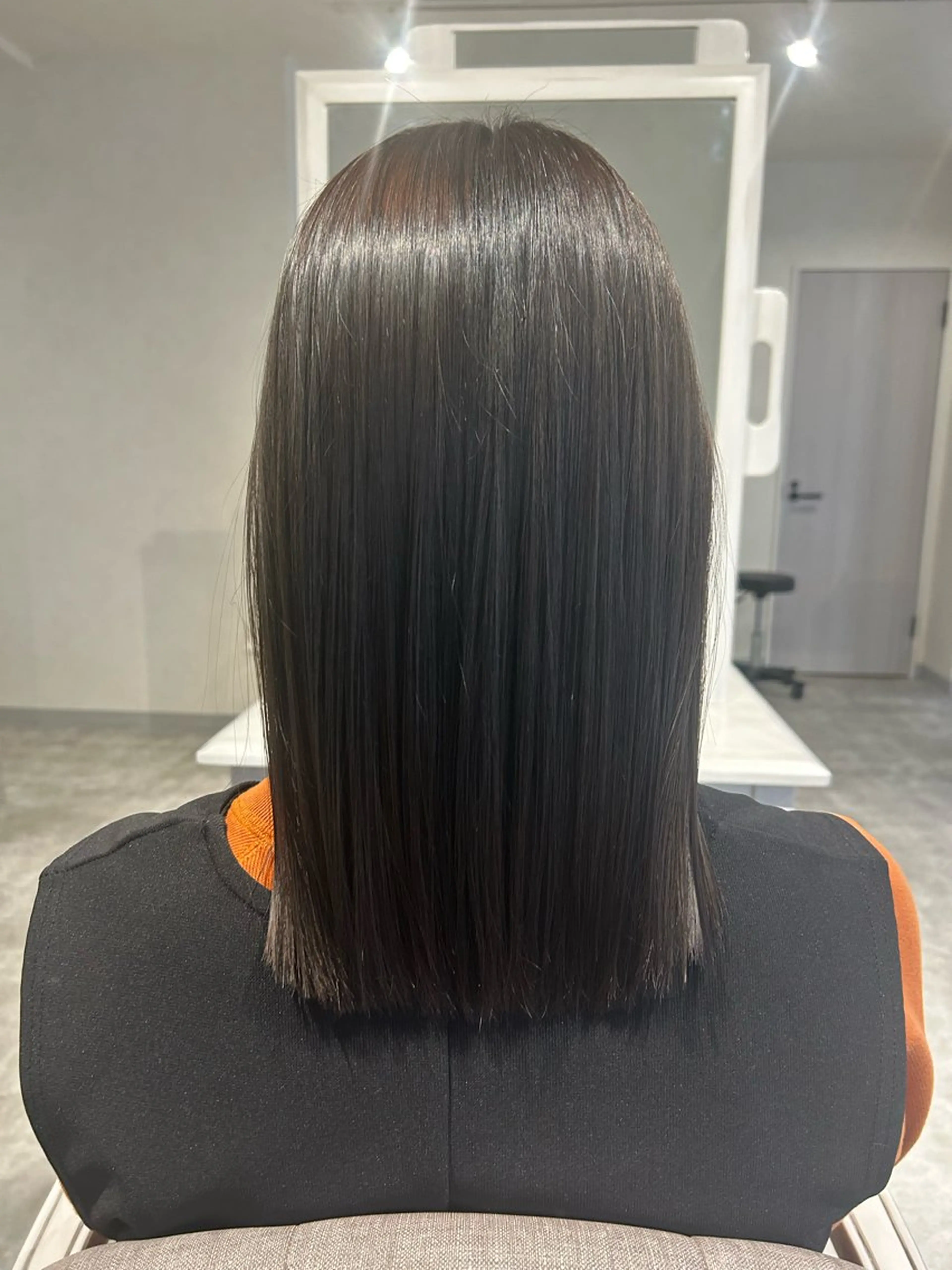 カラー 稲井 裕美のヘアスタイル