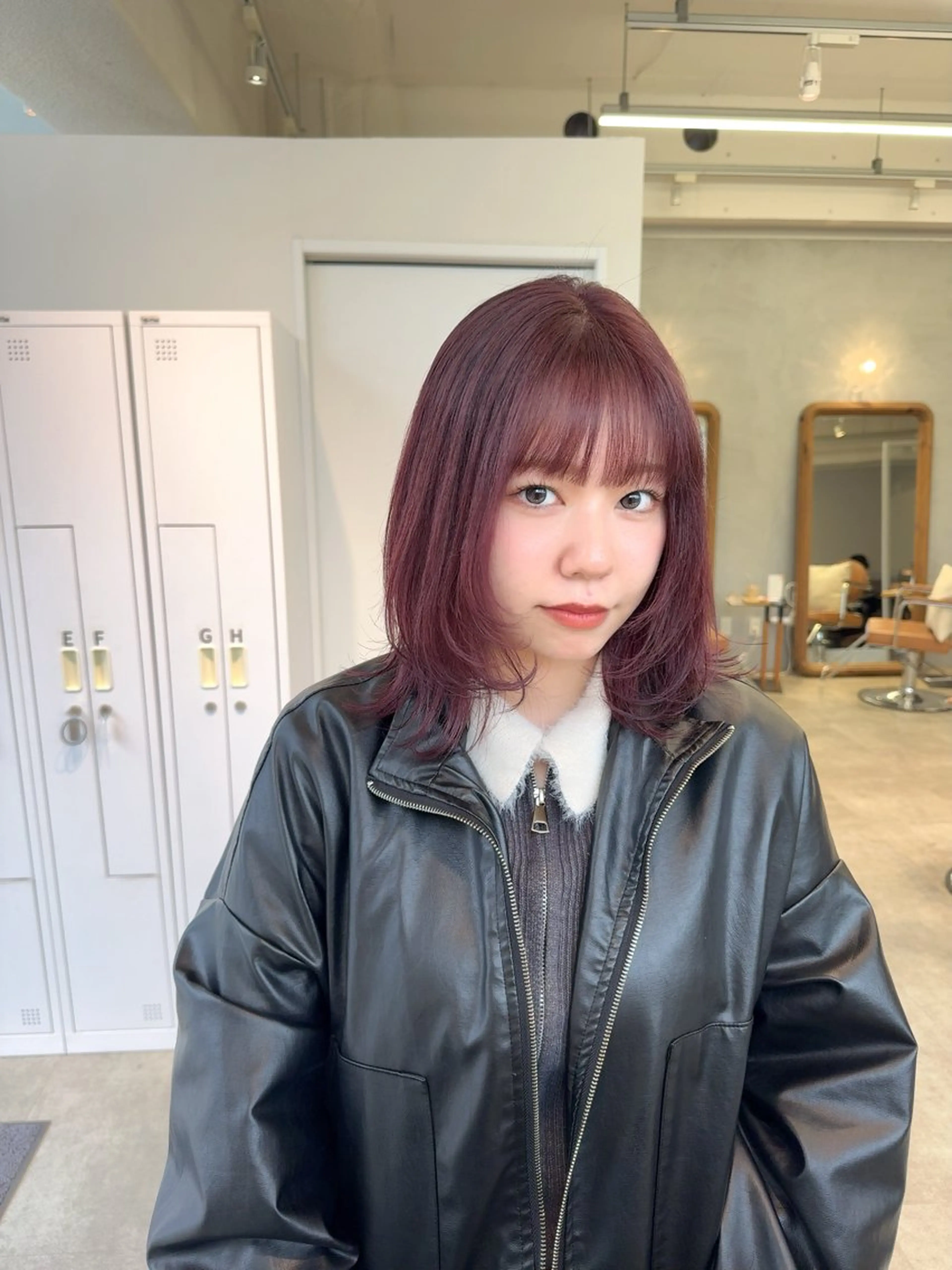 ミディアム カラー ブリーチ レッドカラー レイヤーカット カット ヘアカラー オスズ 🎀´-のヘアスタイル