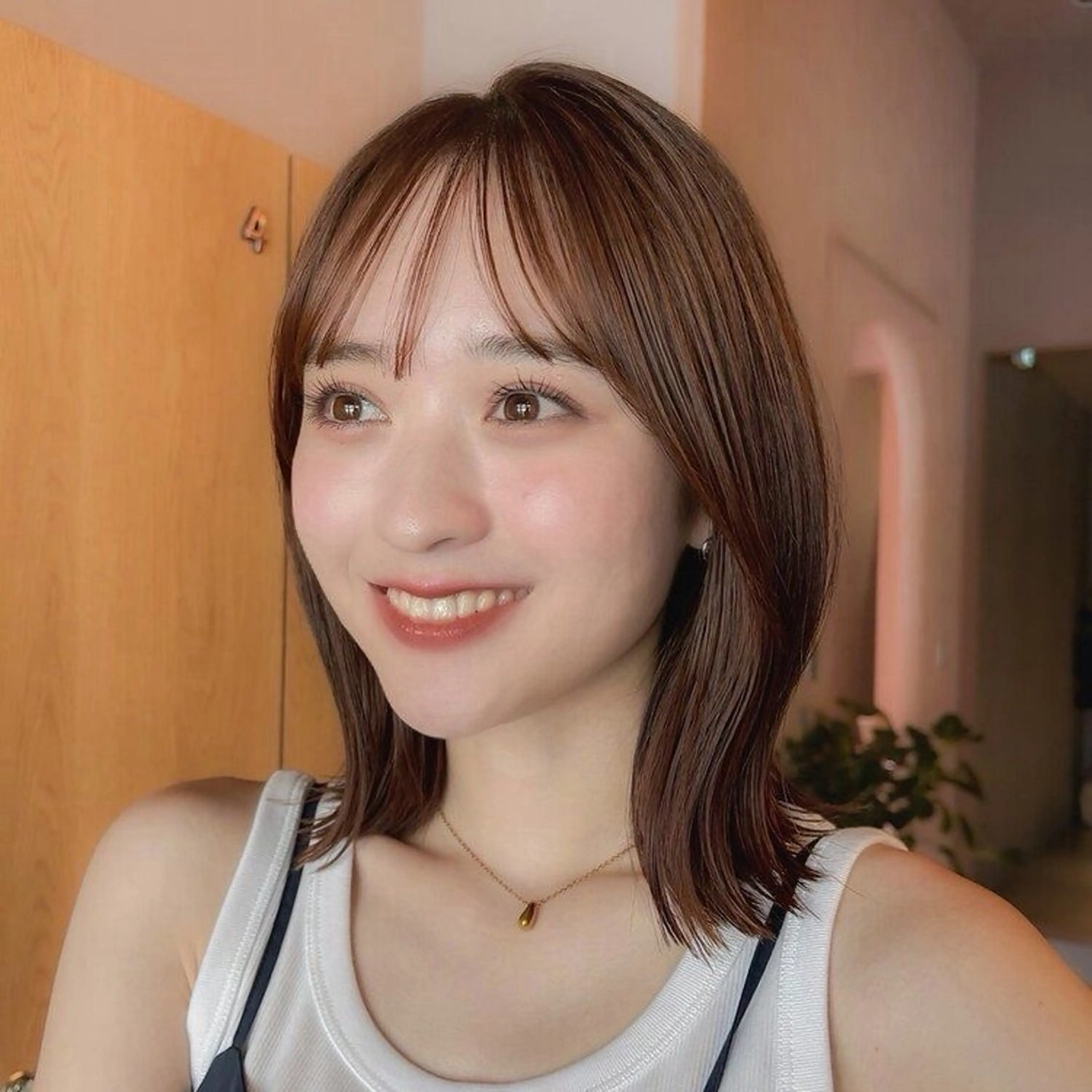 ミディアム カット無料内田 海香のヘアスタイル