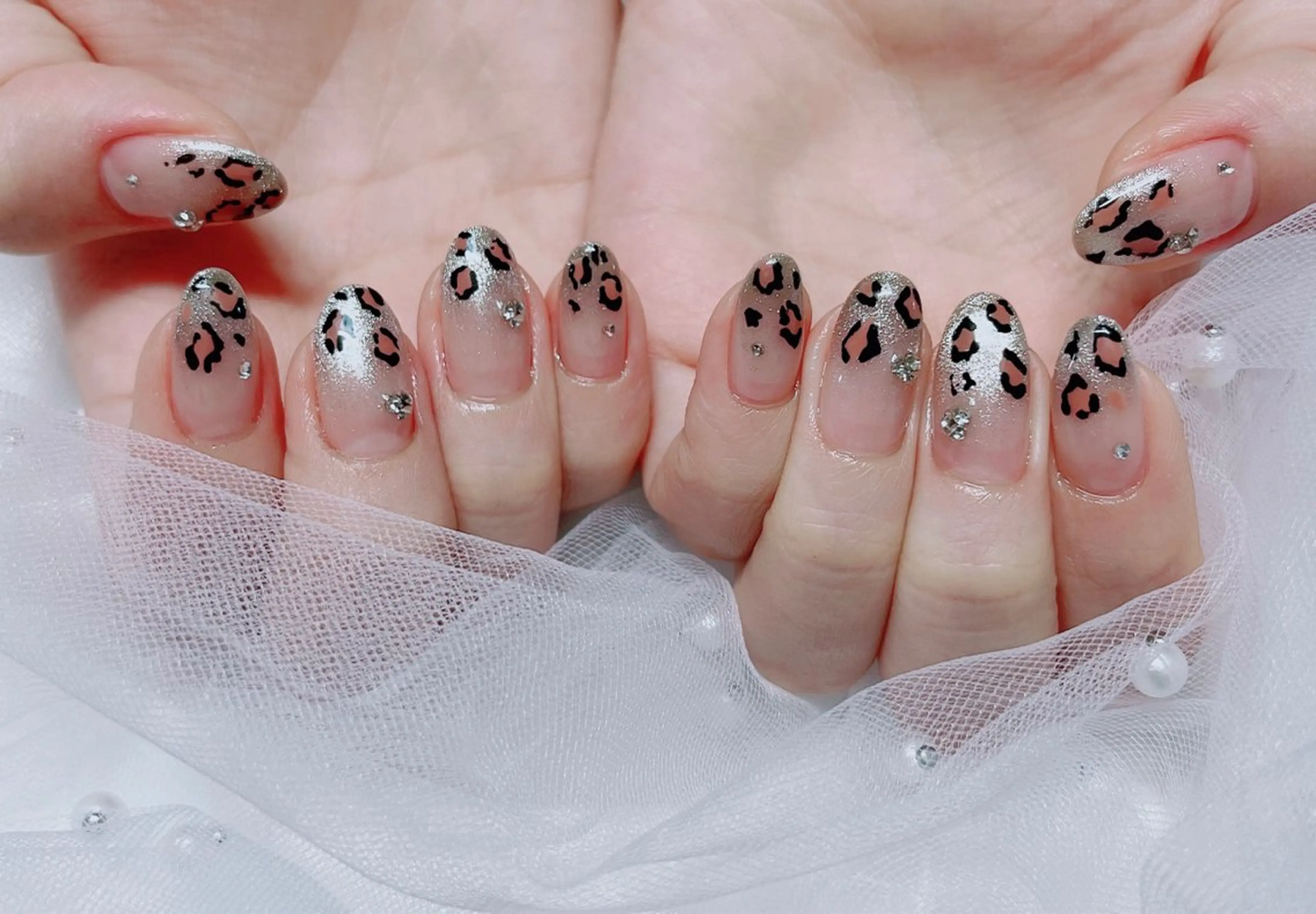 ネイル ハンドネイル Cutil Nailsalon所属・Cutil. Nail🌈のネイルデザイン