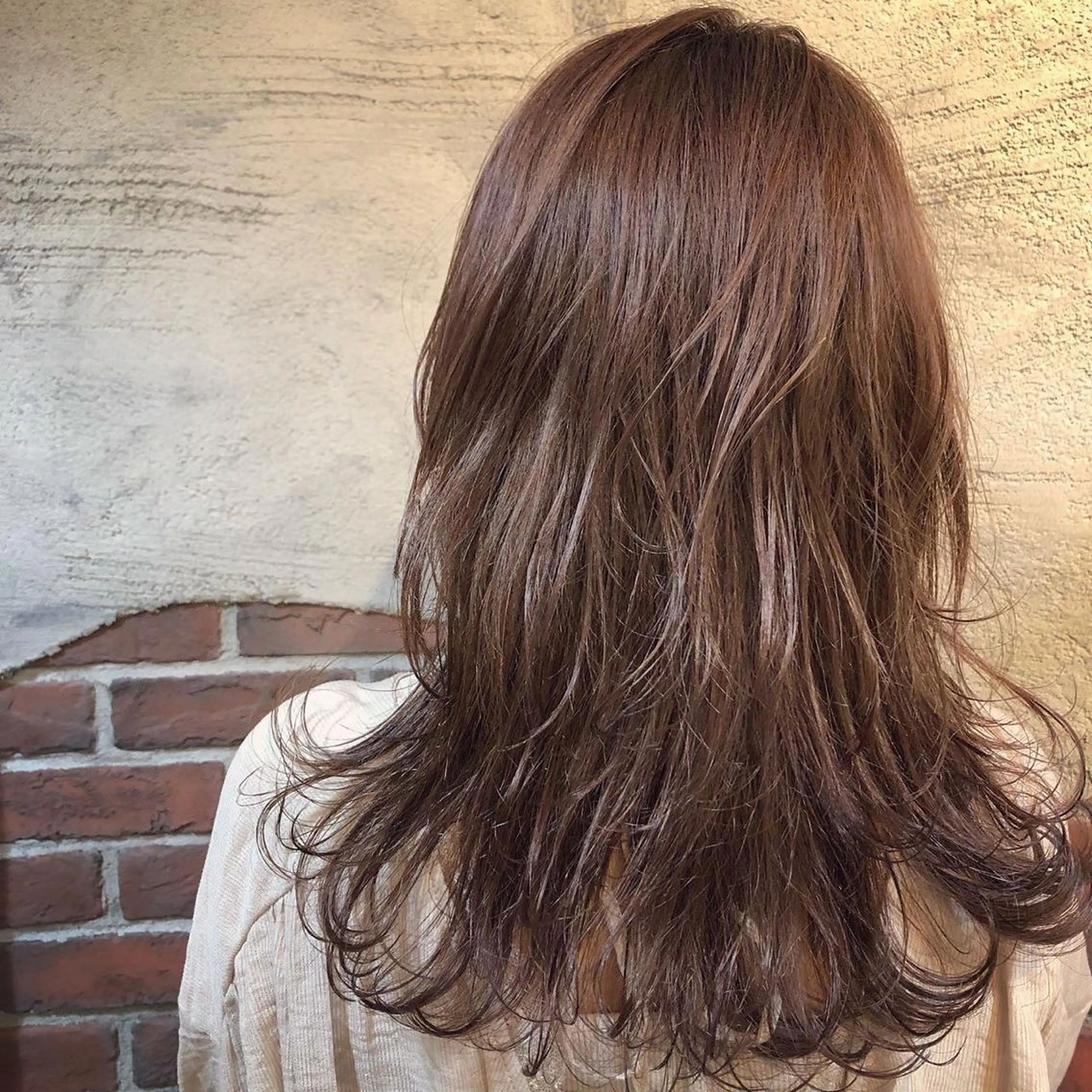 セミロング ハイレイヤー レイヤーカット カット ヘアカラー トリートメント レイヤーカット/ 根本瑠実のヘアスタイル