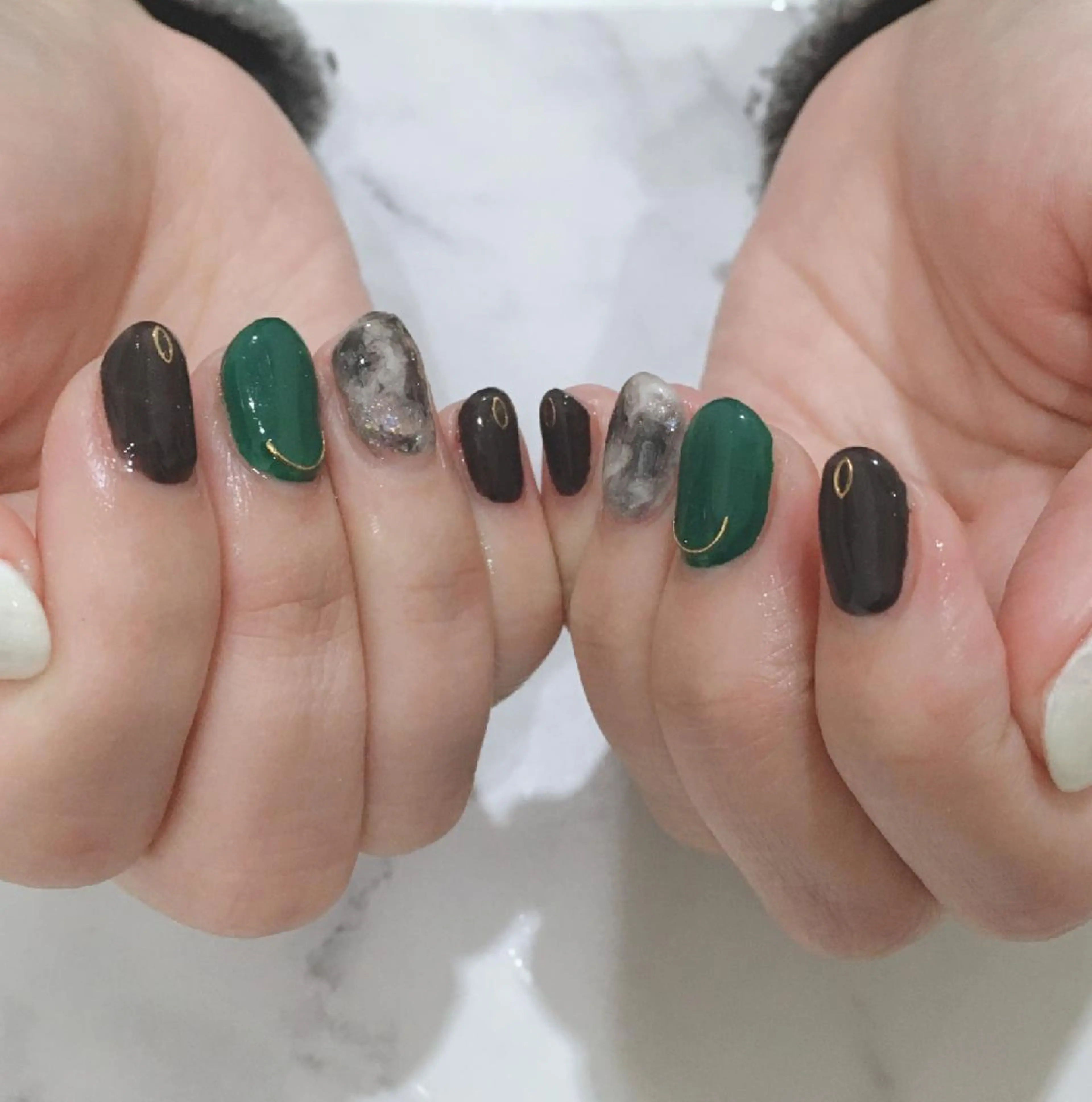 ネイル フラワーネイル ネイル＆フラワーサロン〜Ri✦hiro〜鳥栖店所属・HIRATA RIEのネイルデザイン