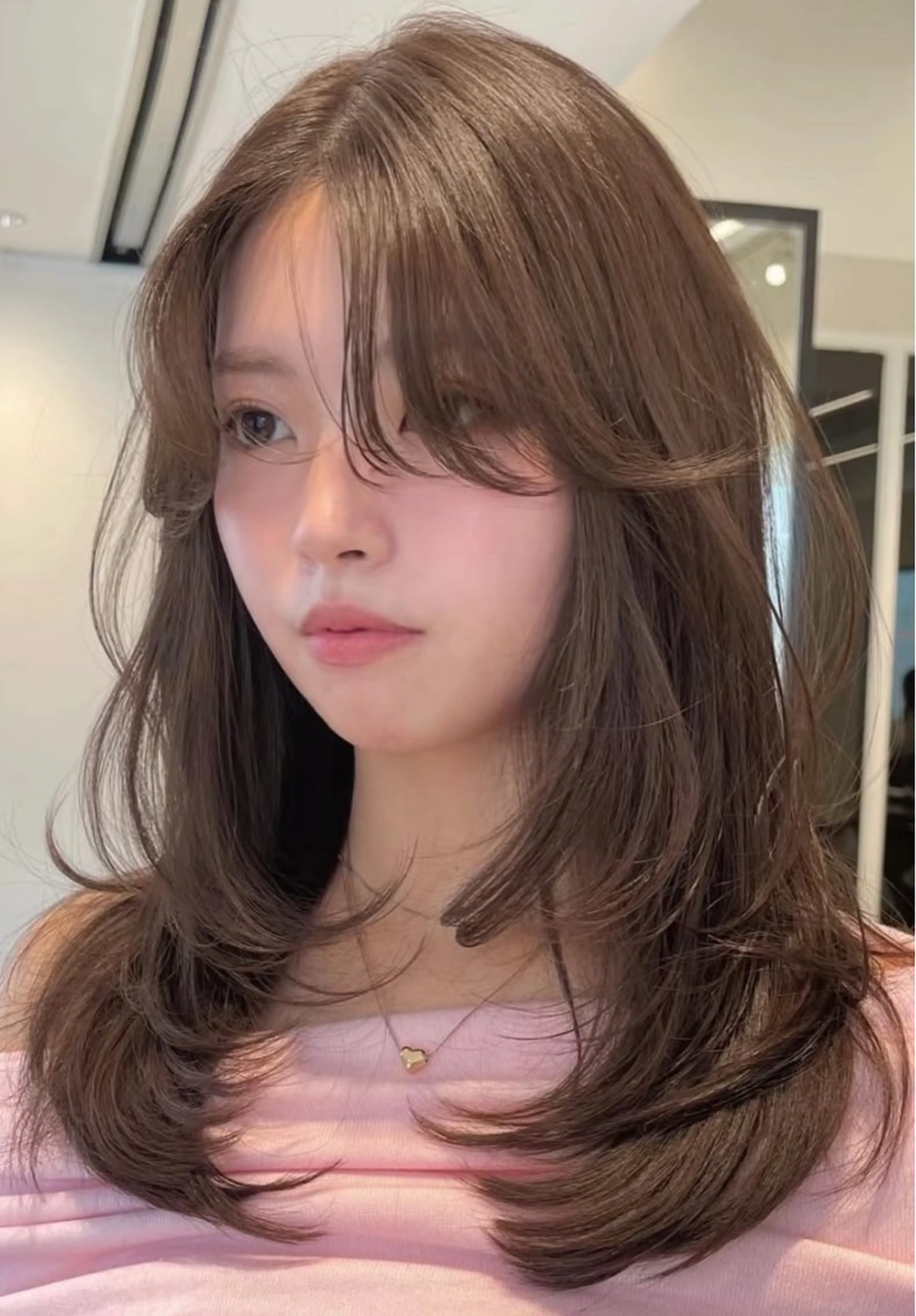 ロング カラー ブリーチ ケアカラー ブリーチなしカラー 髪質改善 韓国風ヘア カット ヘアカラー トリートメント ヘアセット 韓国風レイヤーカラー ライムのヘアスタイル