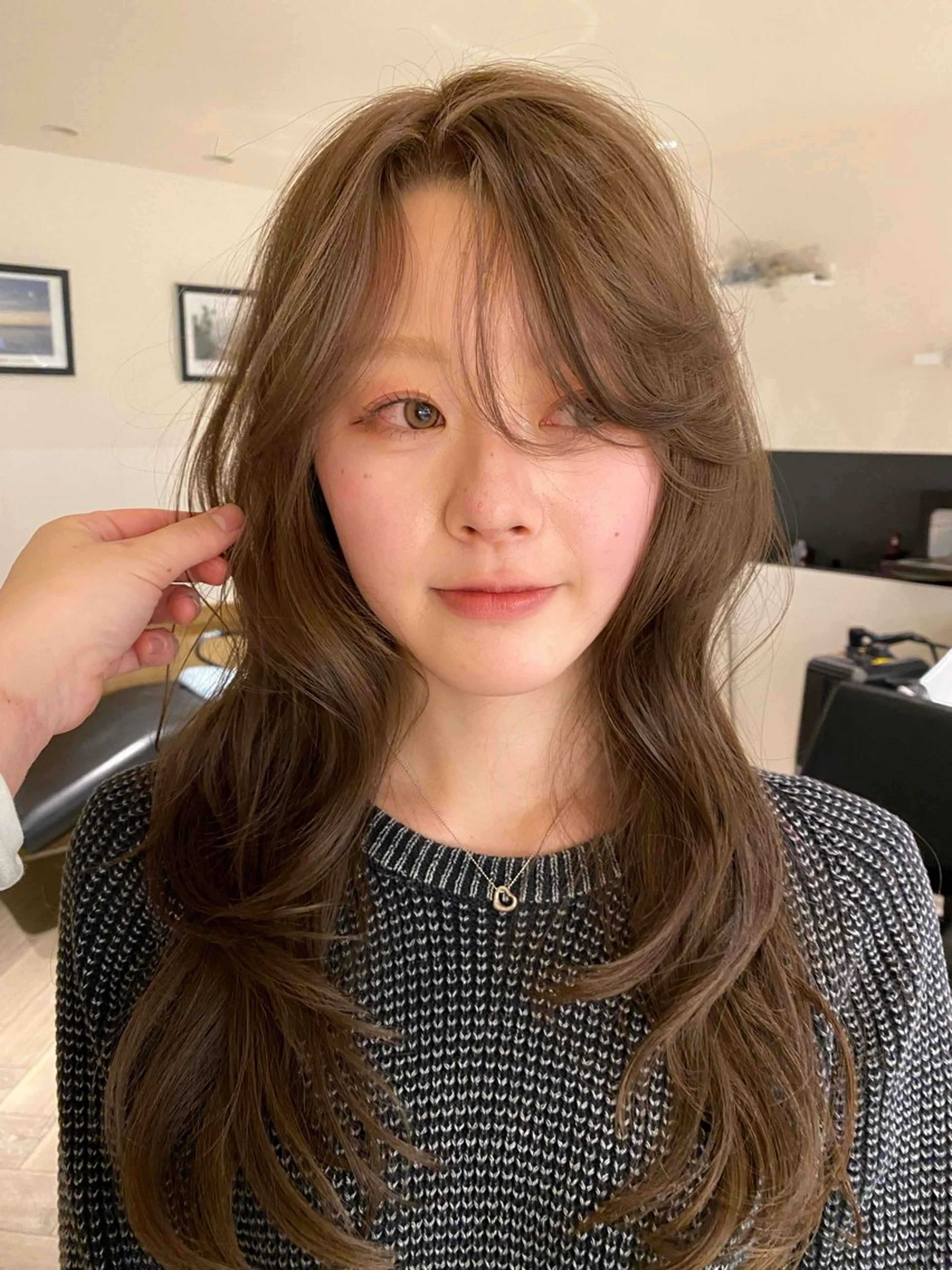 ロング カラー カット ヘアカラー ナチュラルヘア🫧 ナナミのヘアスタイル