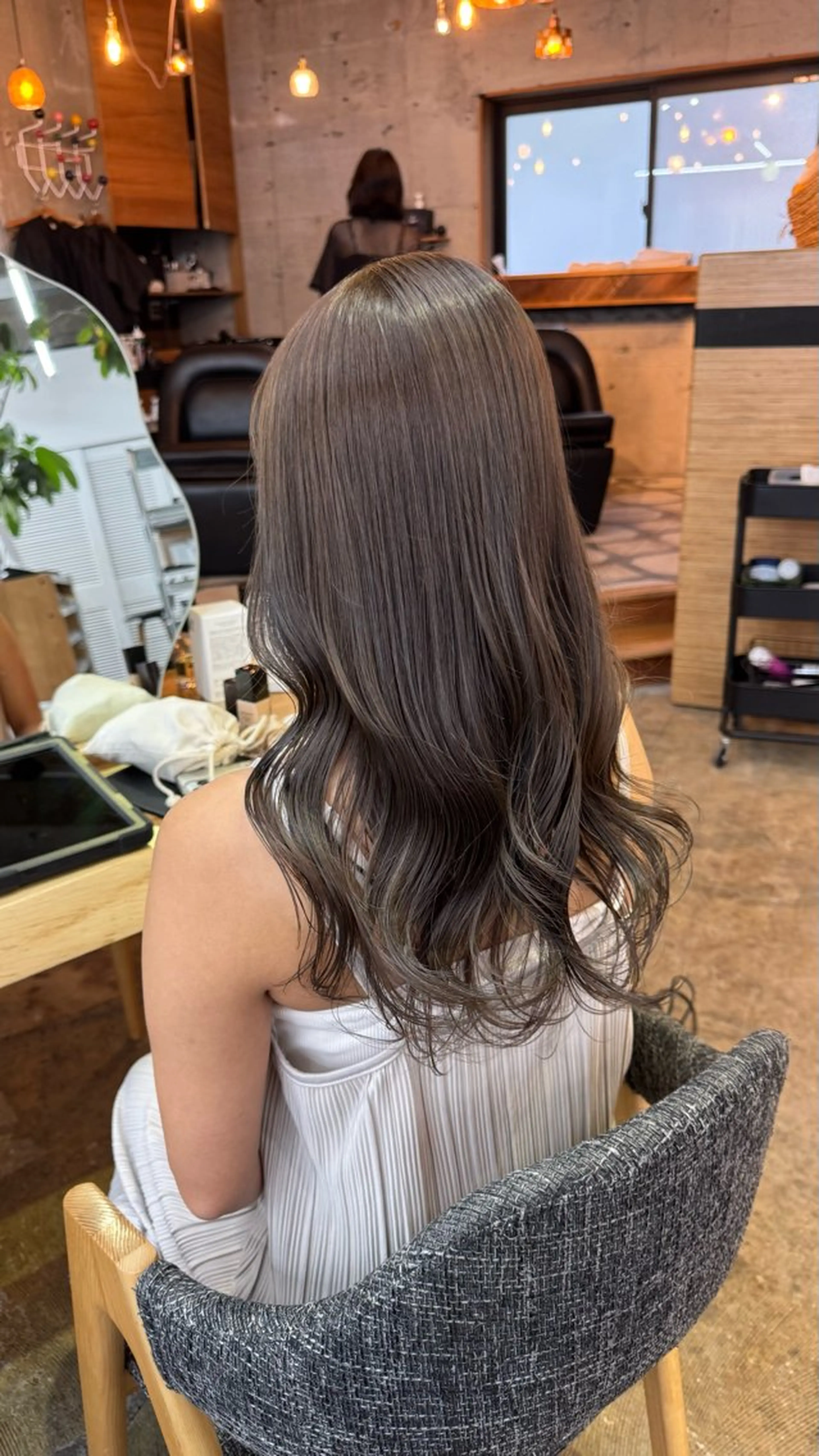 セミロング カラー ボルドーカラー ブラウンカラー グレージュ マロンブラウン オレンジ ヘアカラー トリートメント MAUVE MIYUのヘアスタイル