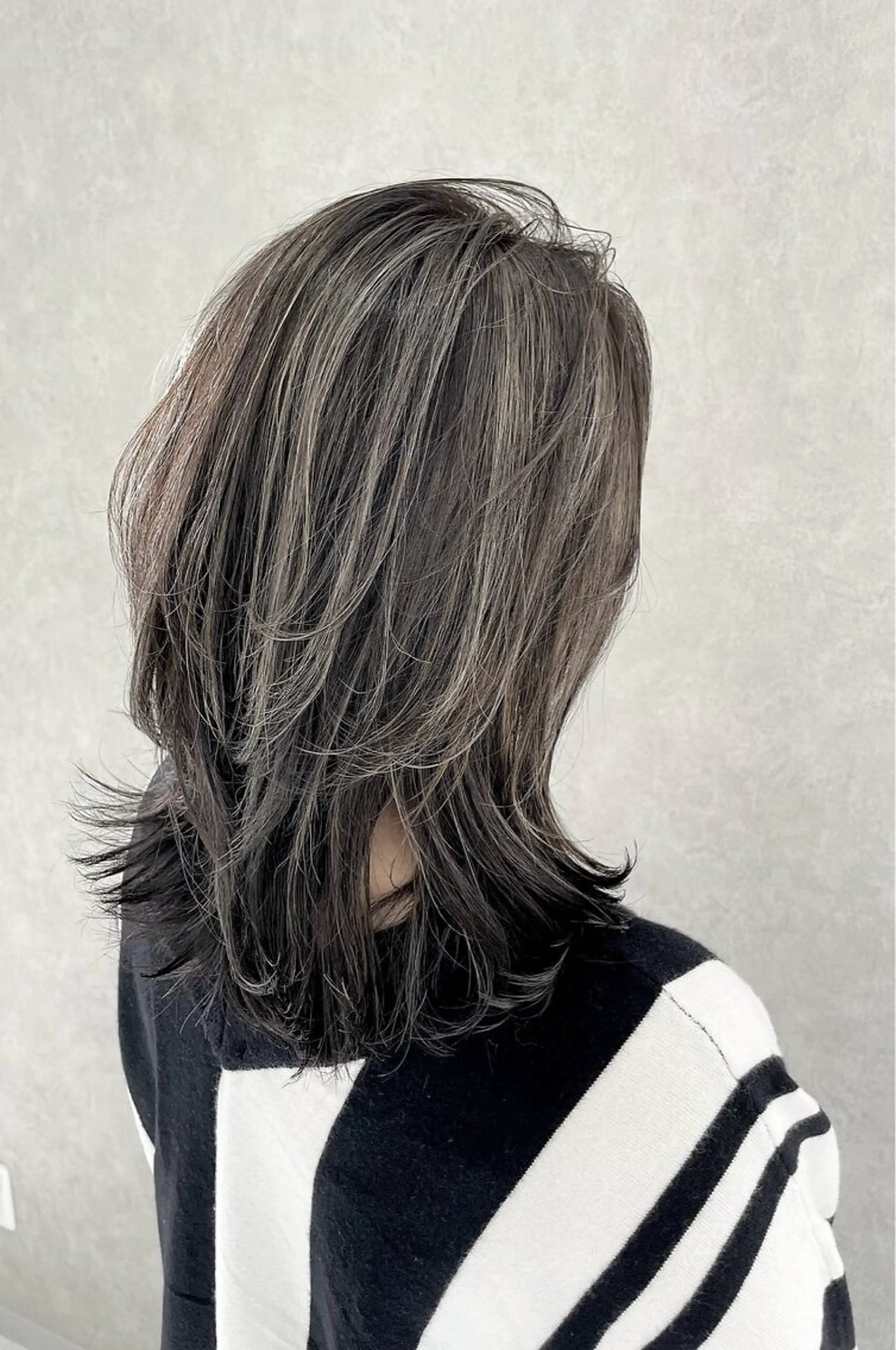 ミディアム カラー ハイライトカラー ハイライト カット ヘアカラー 🫧高鹿汰一髪質改善 /白髪ぼかし🫧のヘアスタイル