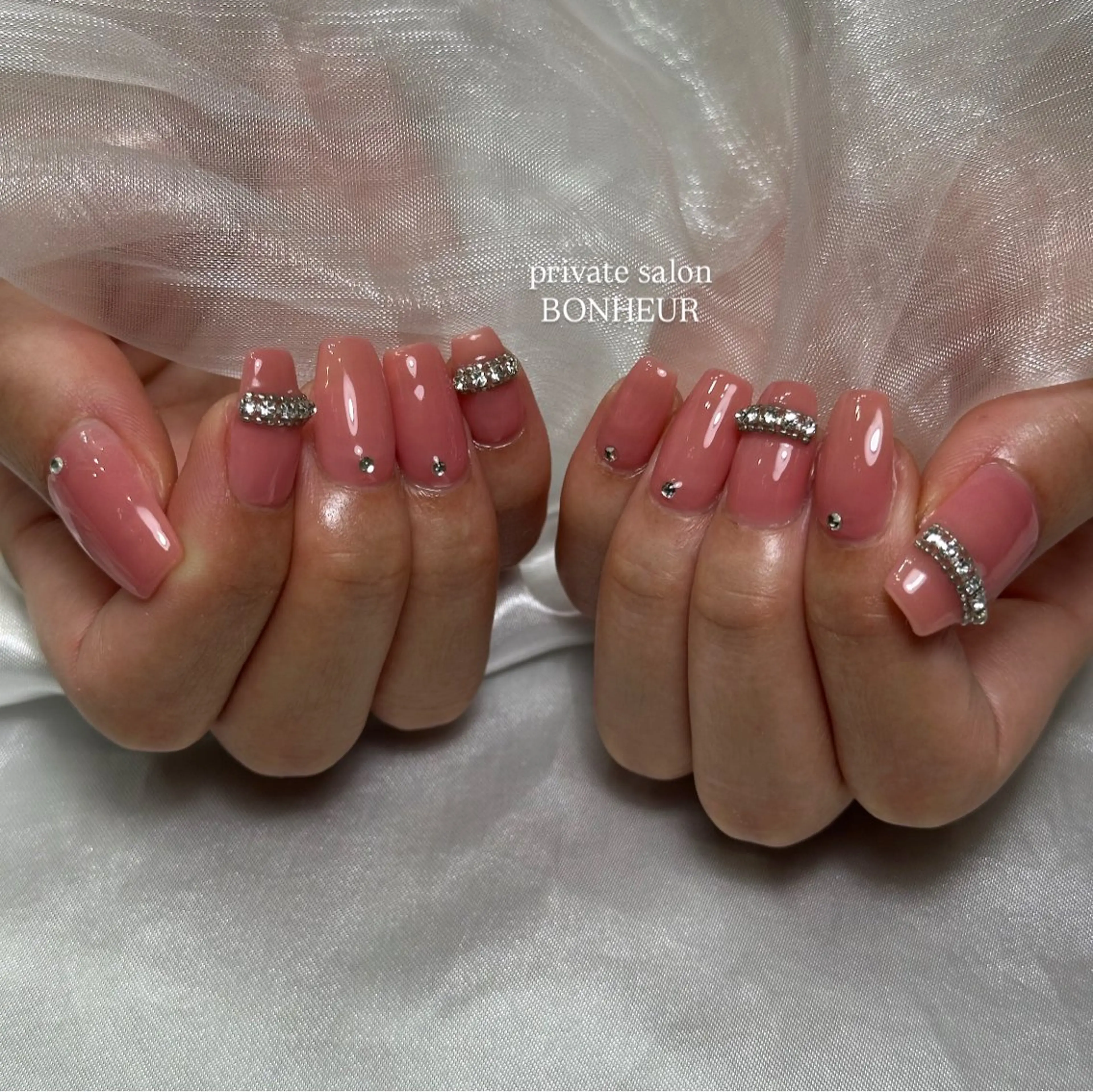 ネイル ハンドネイル BONHEUR Annaのネイルデザイン