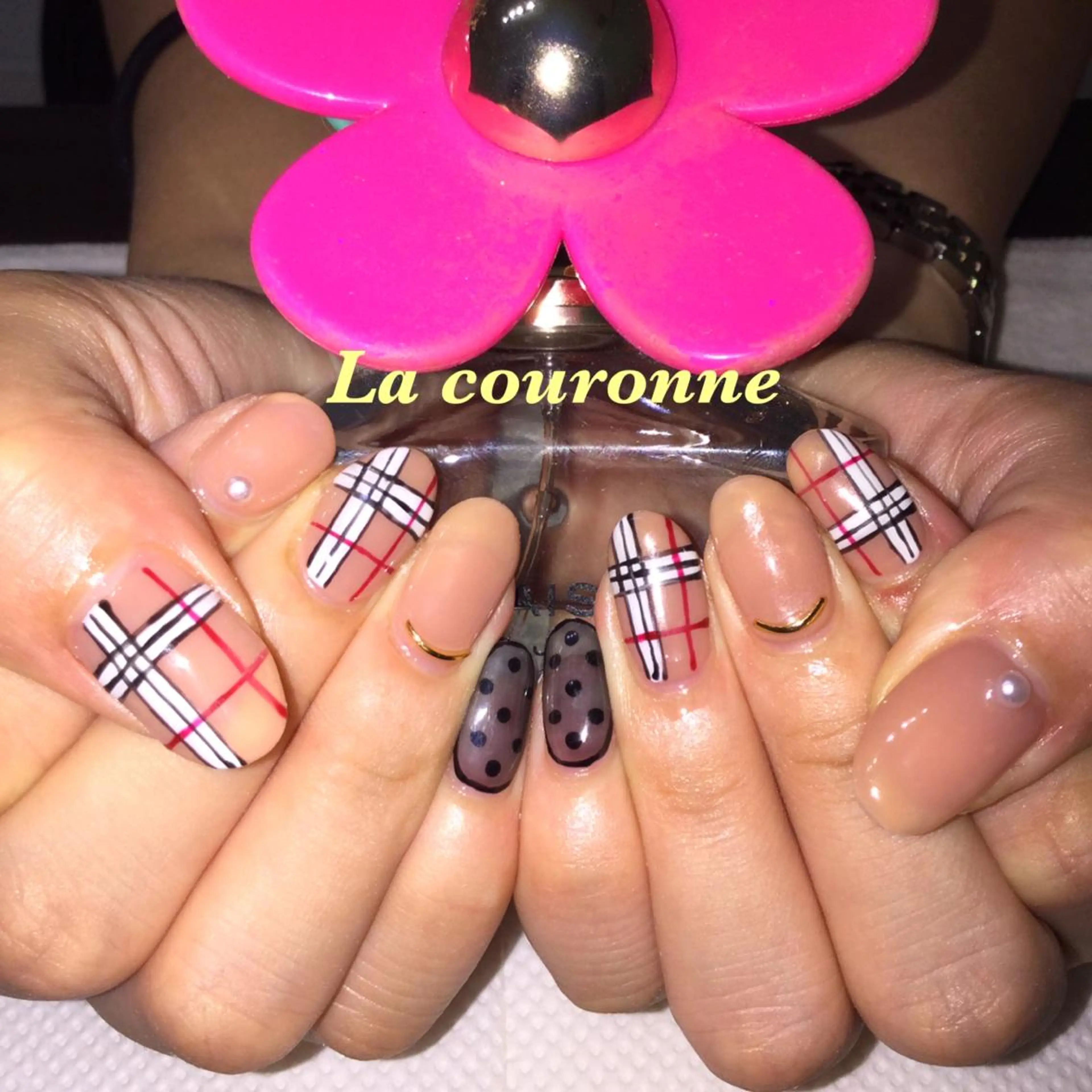 ネイル Lacouronne NATSUMIのネイルデザイン