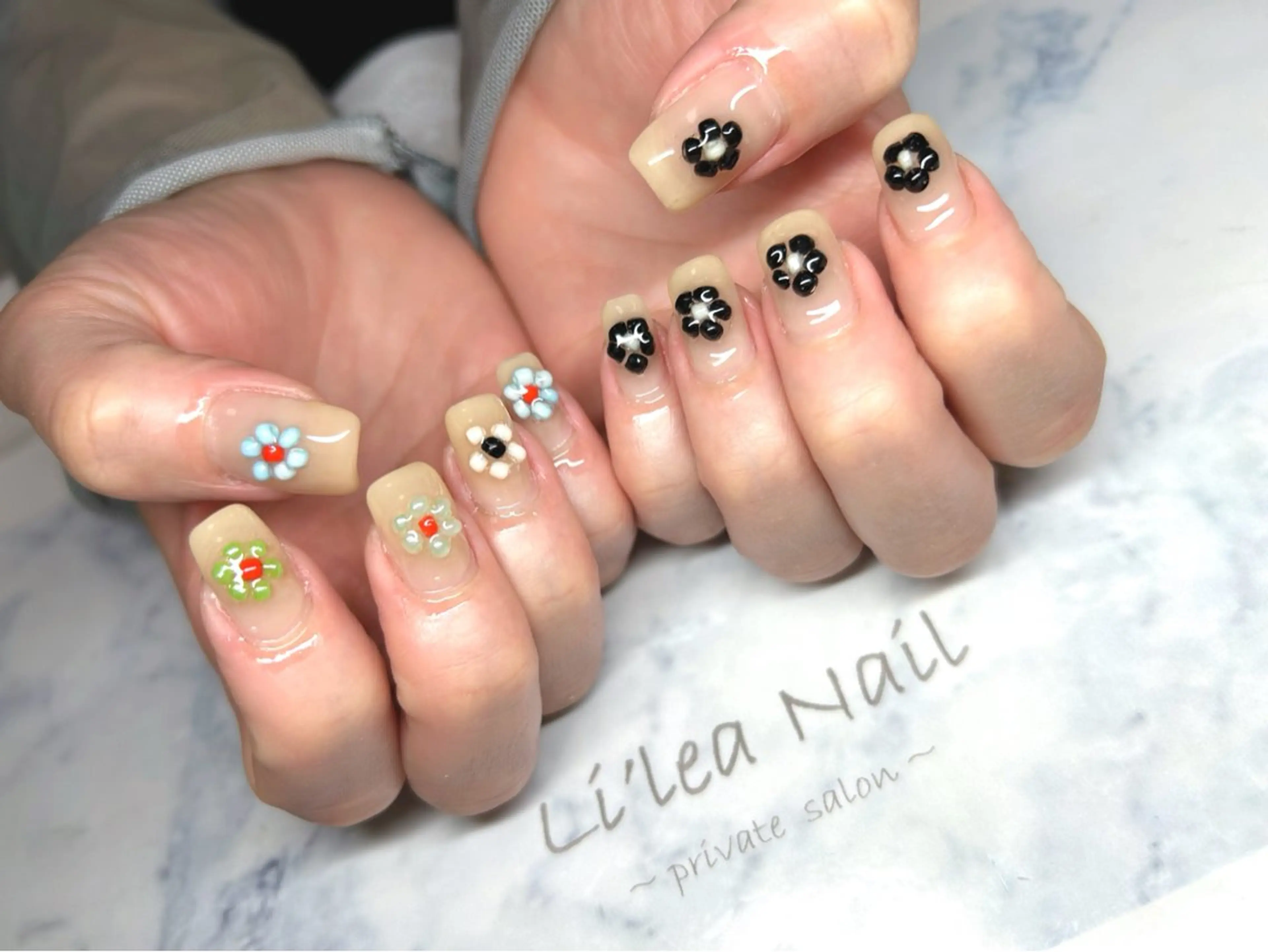 ネイル Li'leaNail AINAのネイルデザイン