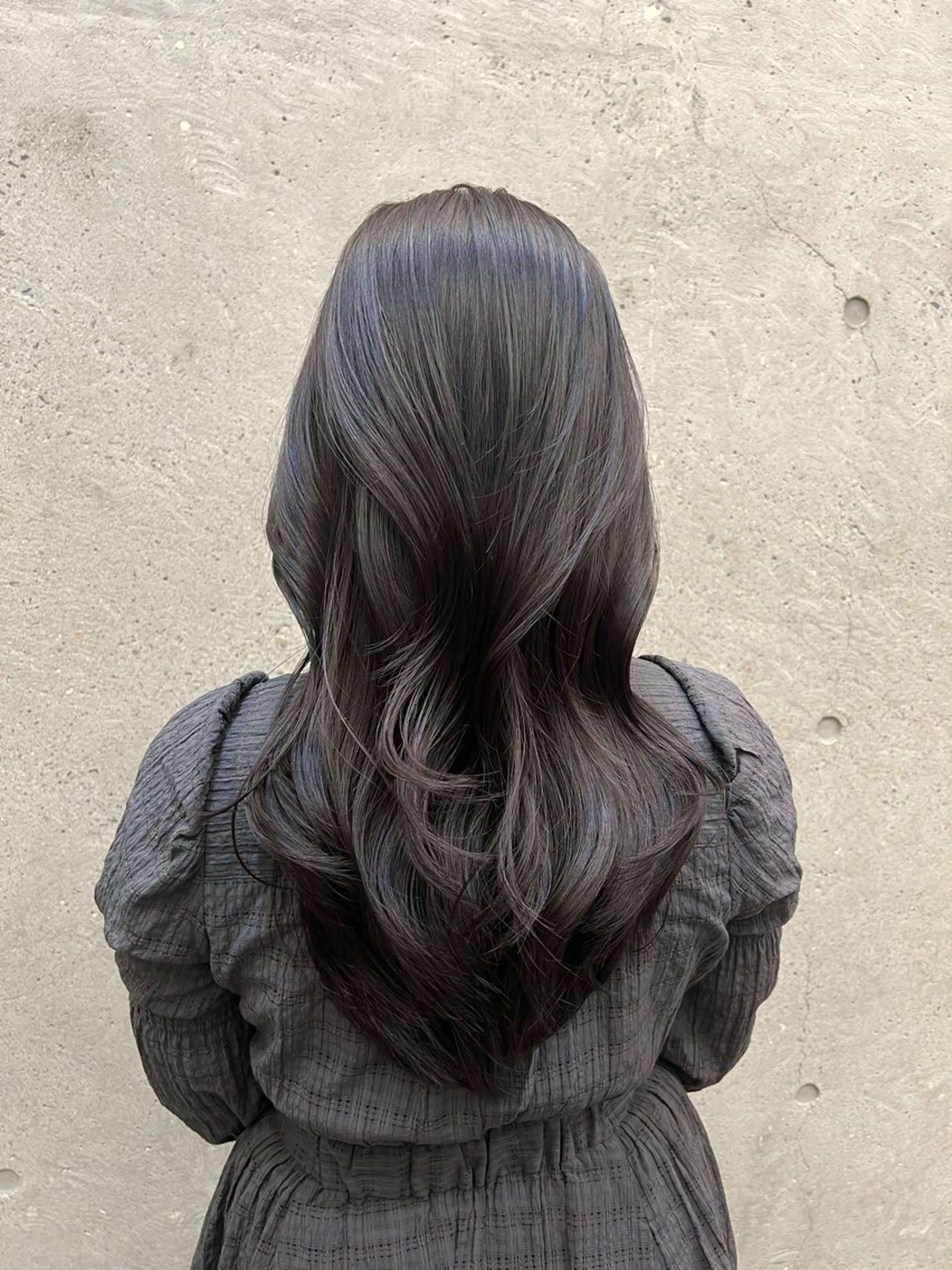 ロング カラー 透明感カラー オレンジ 縮毛矯正 AIN.ANLY 明治神宮前所属・ムツキ/品のある 艶カラー/縮毛矯正のヘアスタイル