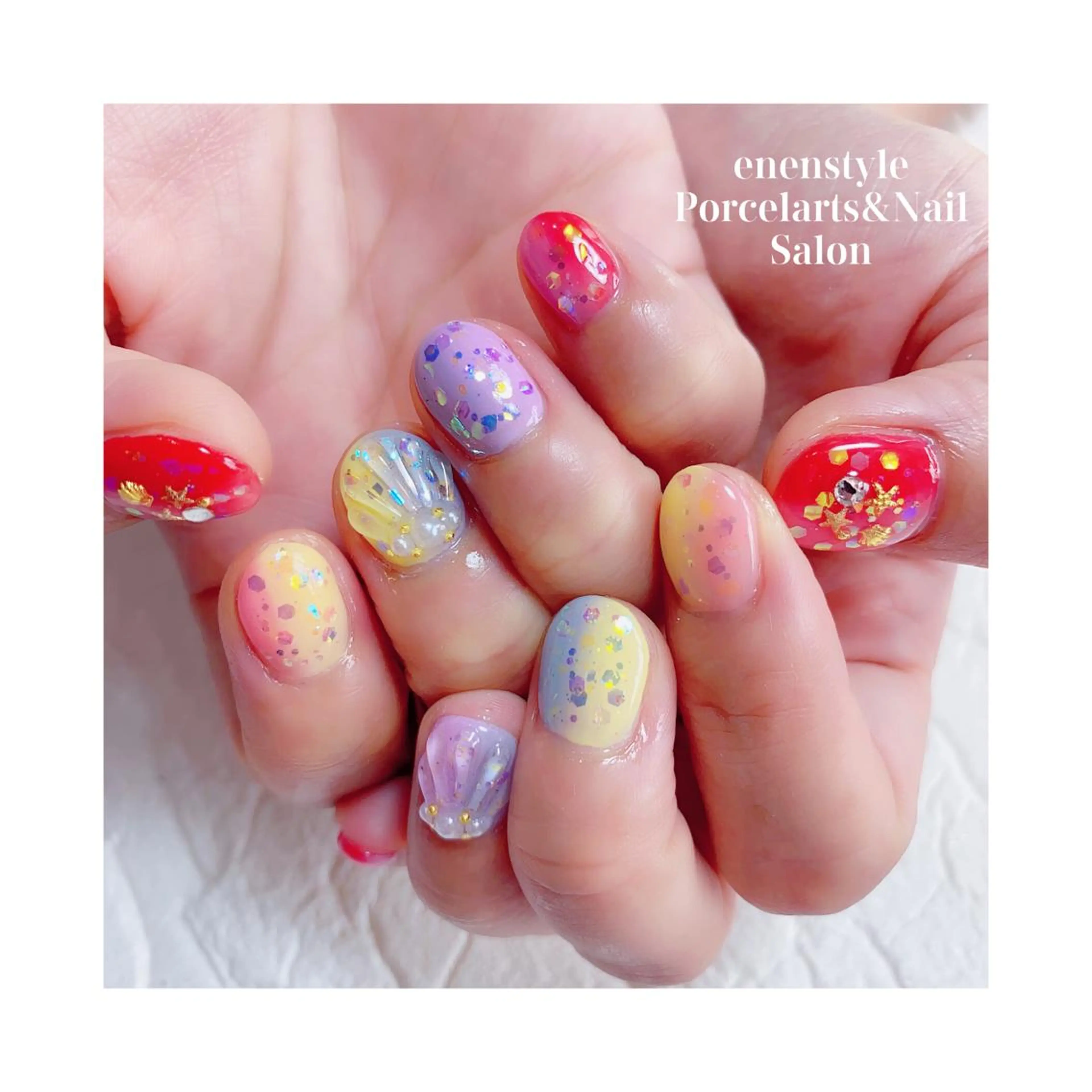 ミディアム ネイル ジェルネイル ニュアンスネイル オフィスネイル ワンカラーネイル パラジェル ハンドネイル 👑enen style👑のネイルデザイン