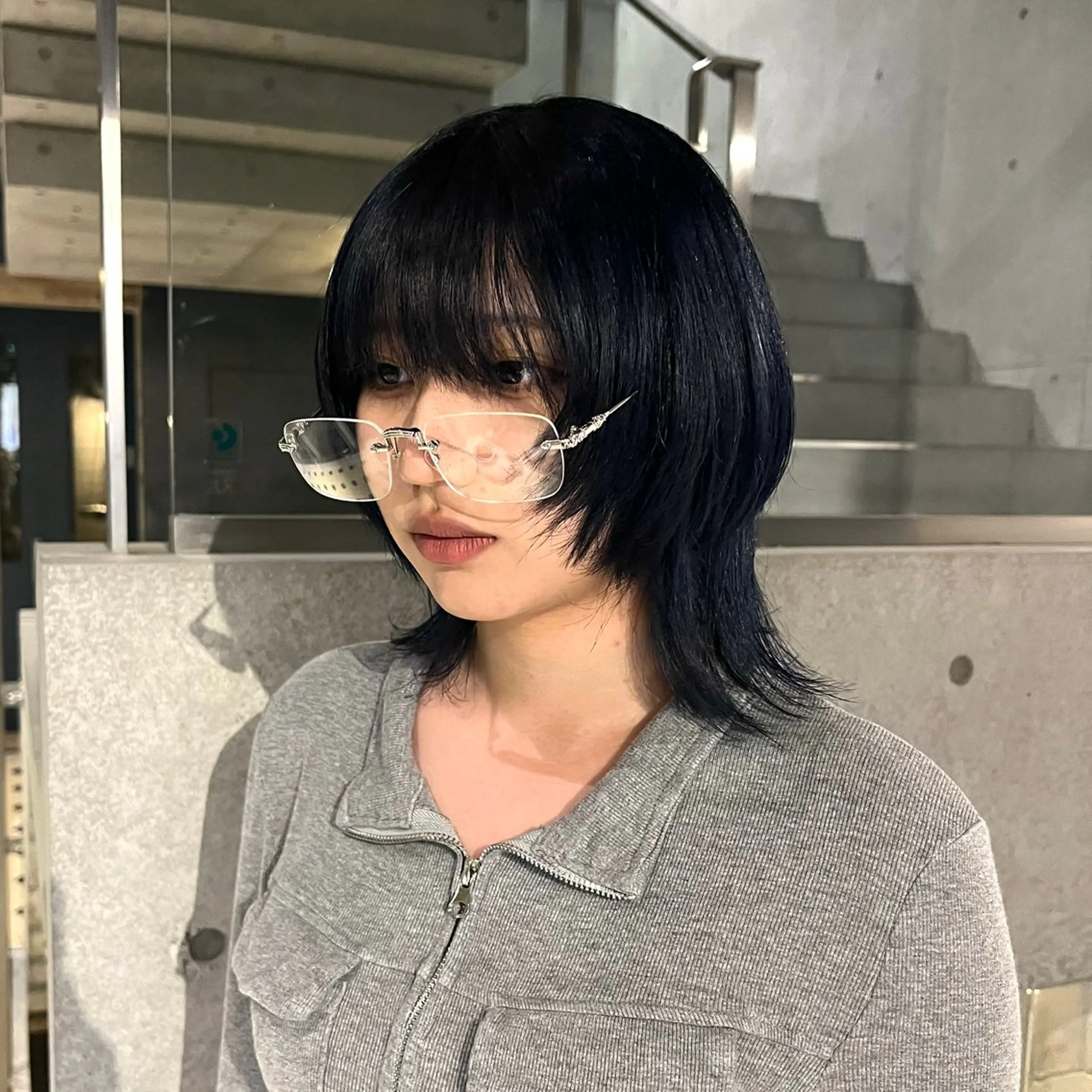 カラー RINA .のヘアスタイル