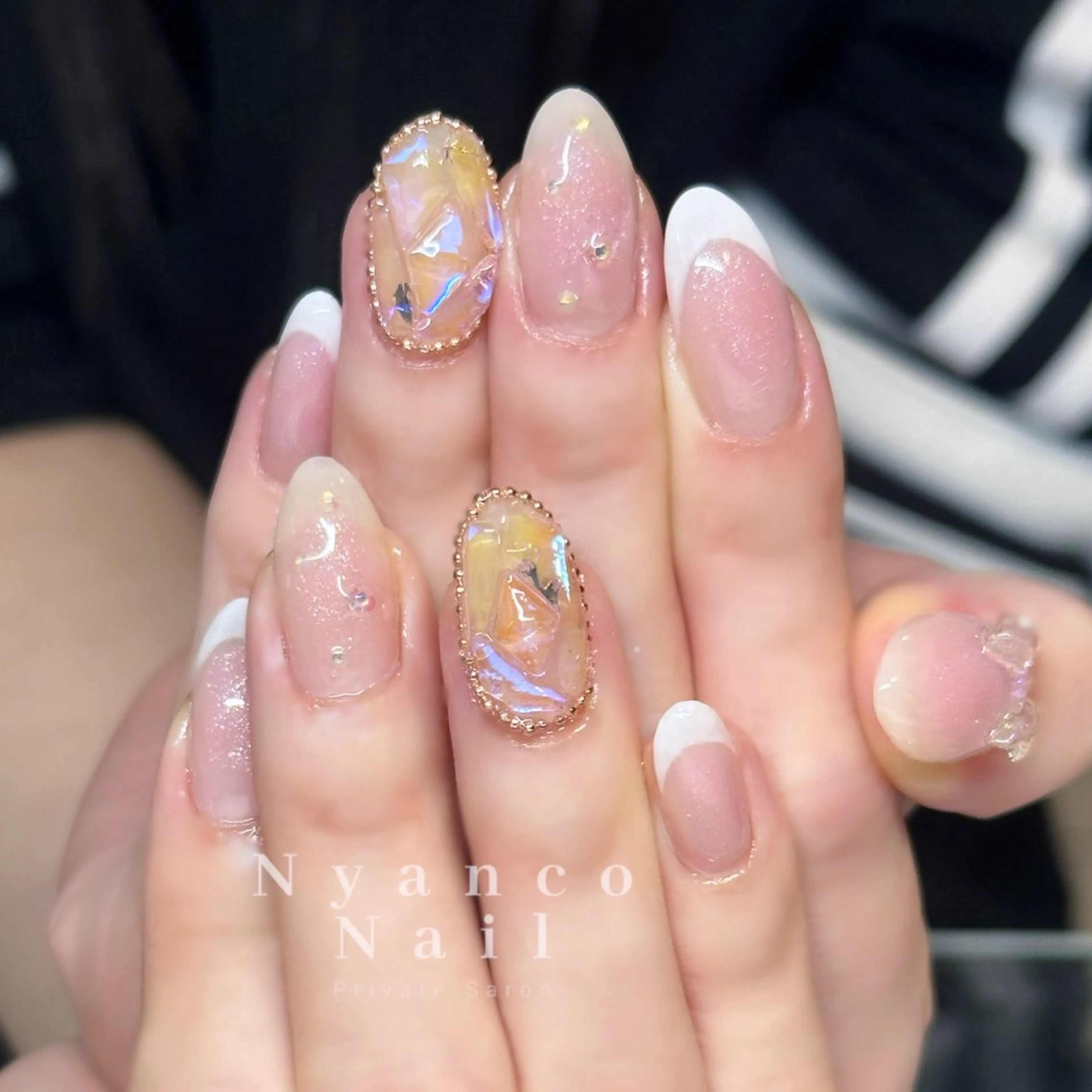 ネイル オーロラネイル チークネイル フレンチネイル ジェルネイル キラキラネイル Nyanco Nailのネイルデザイン