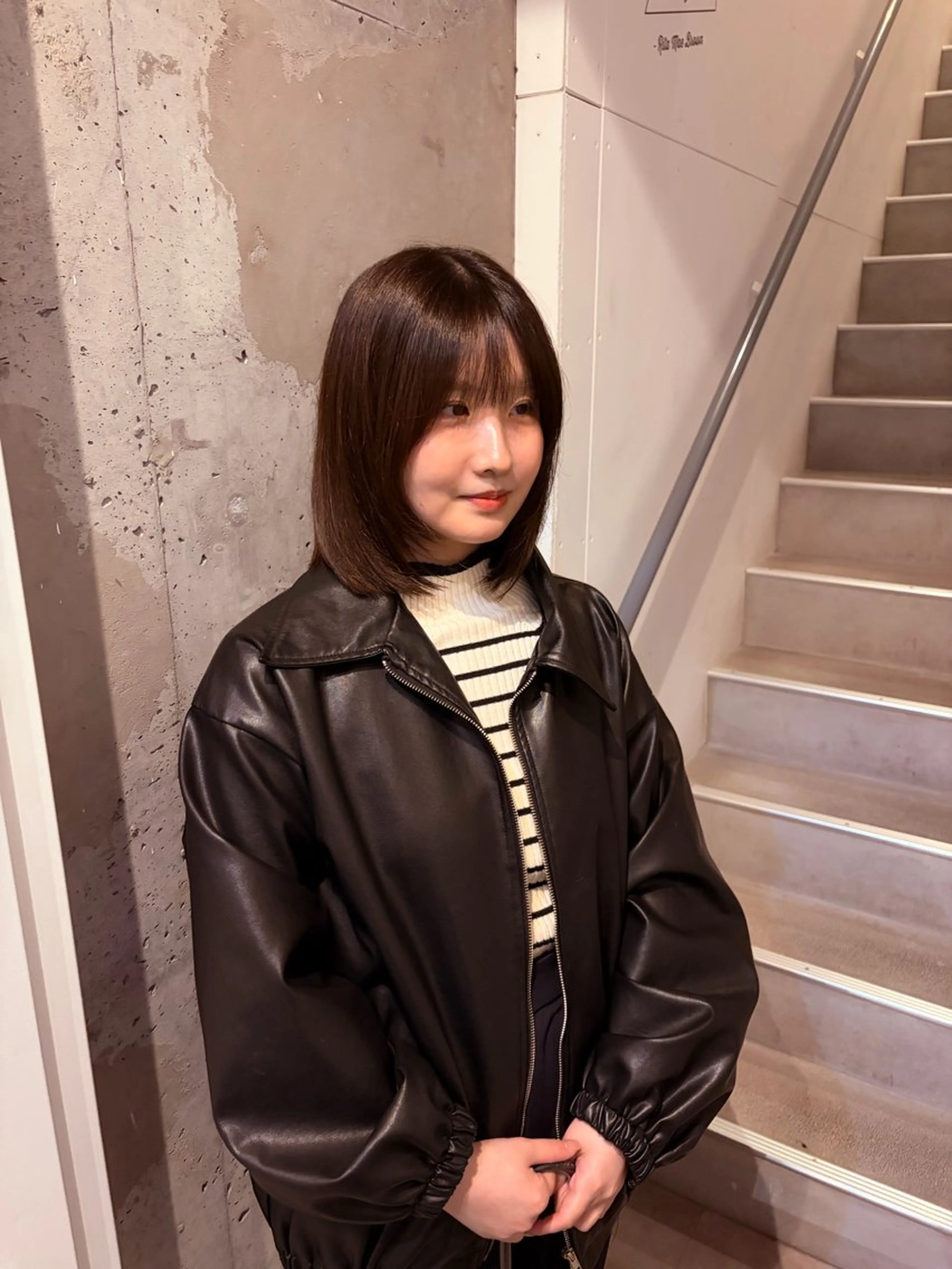 ミディアム ヘアカラー 中田 桃夏のヘアスタイル