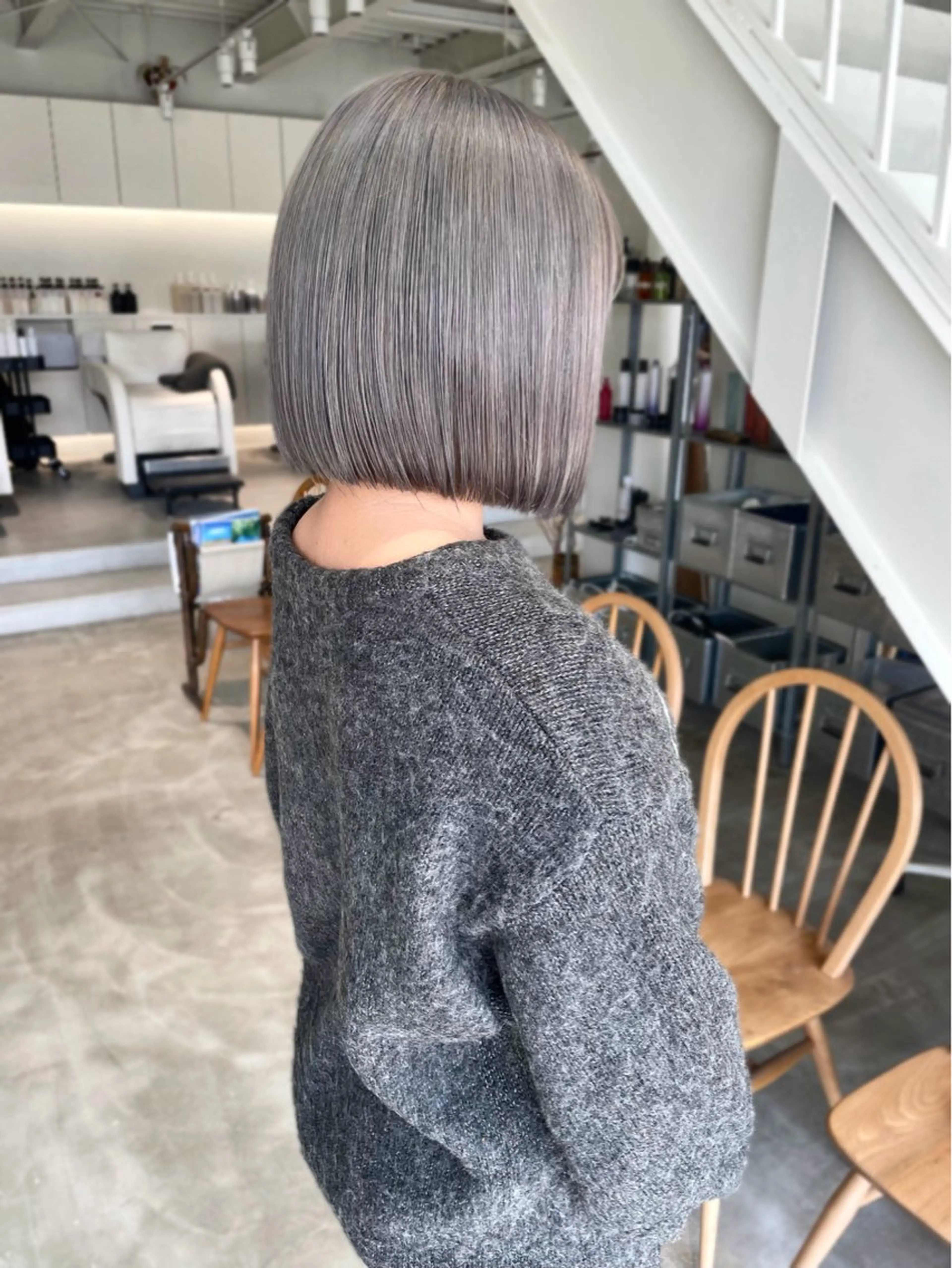 ショート カラー ヘアカラー 林 千聖のヘアスタイル