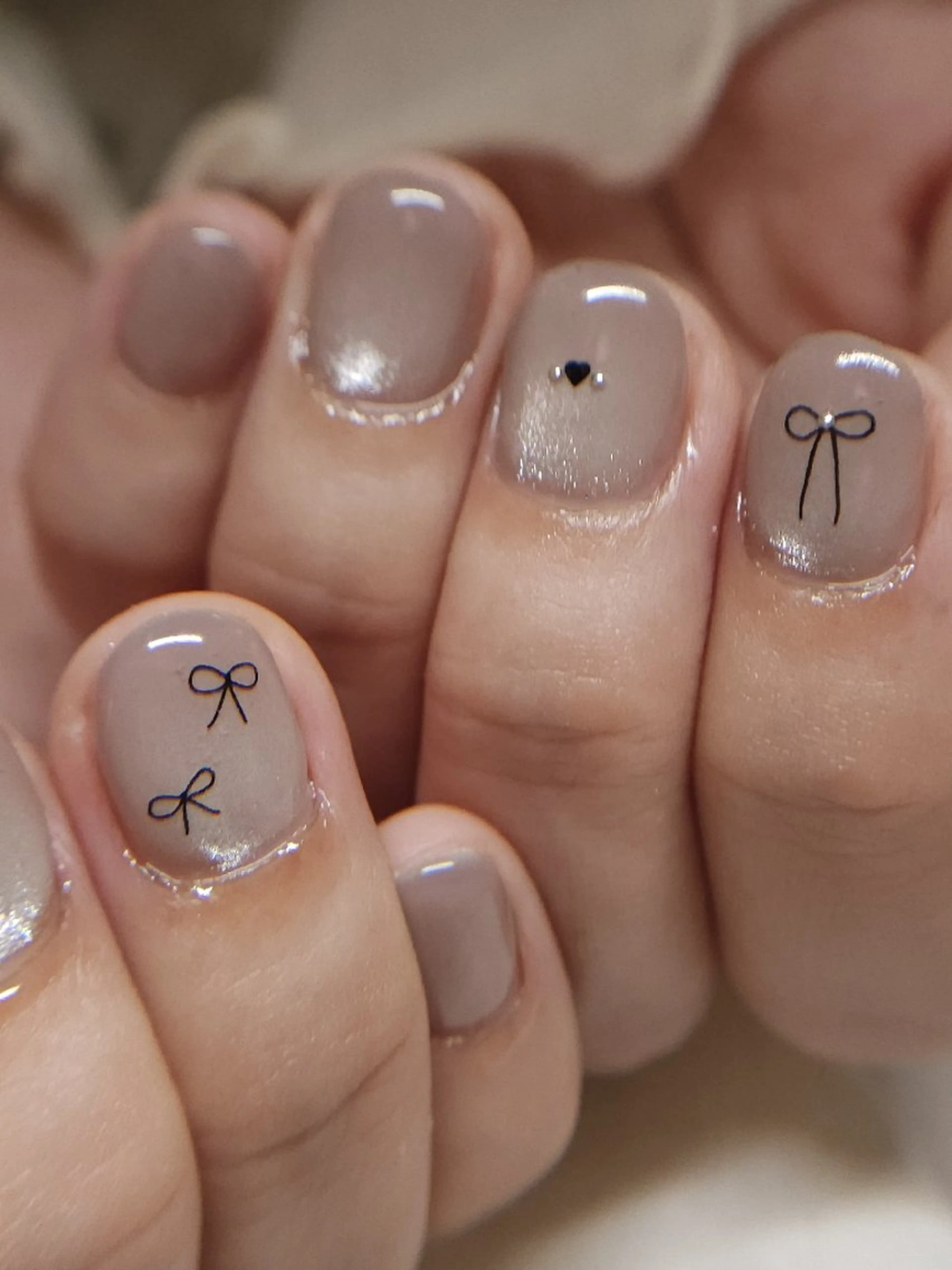 ネイル 持ち込み リボン ハンドネイル mukuby_ manamiのネイルデザイン