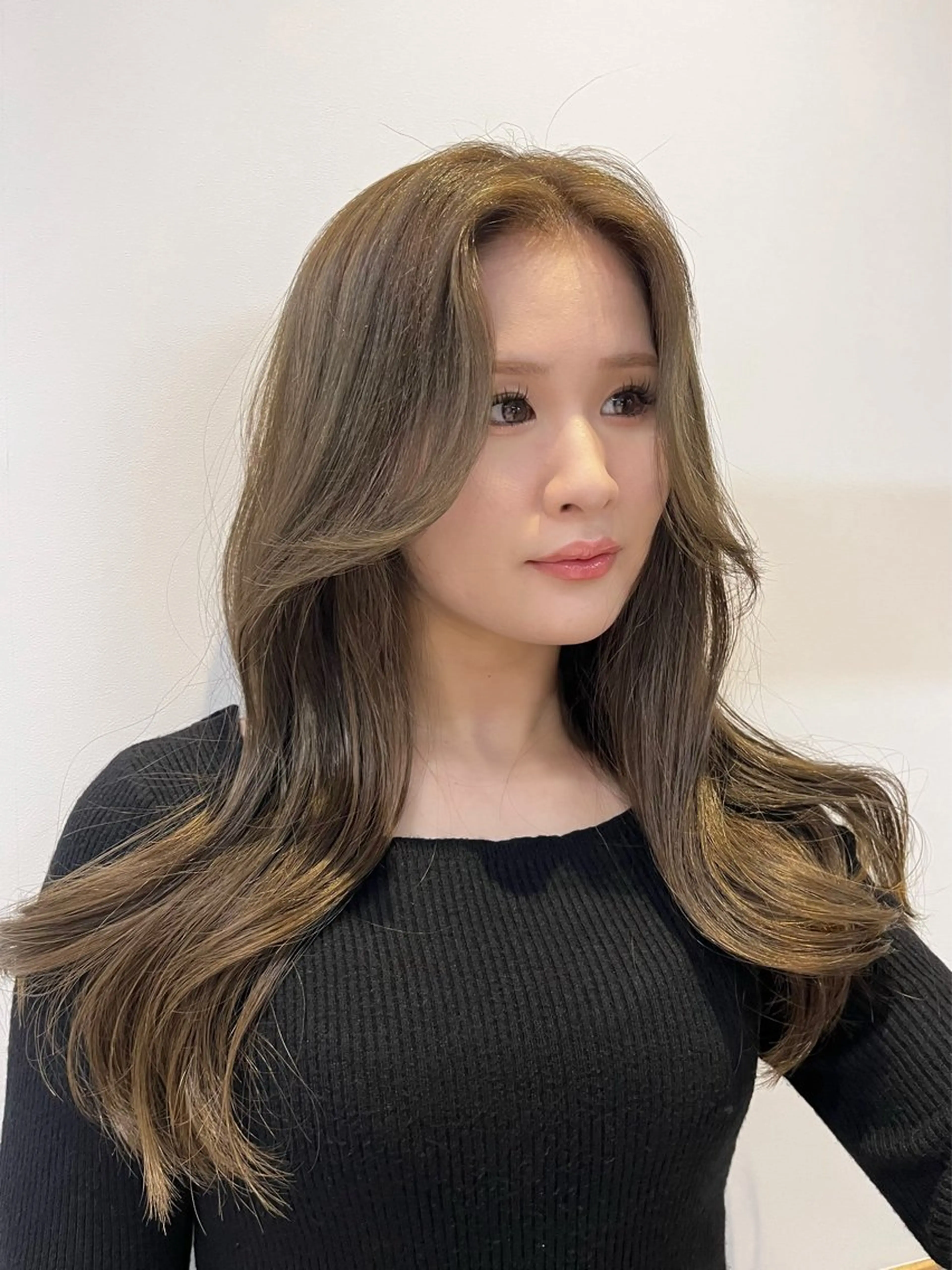 ロング カラー 🦋 韓国hair 🖤 RAMのヘアスタイル