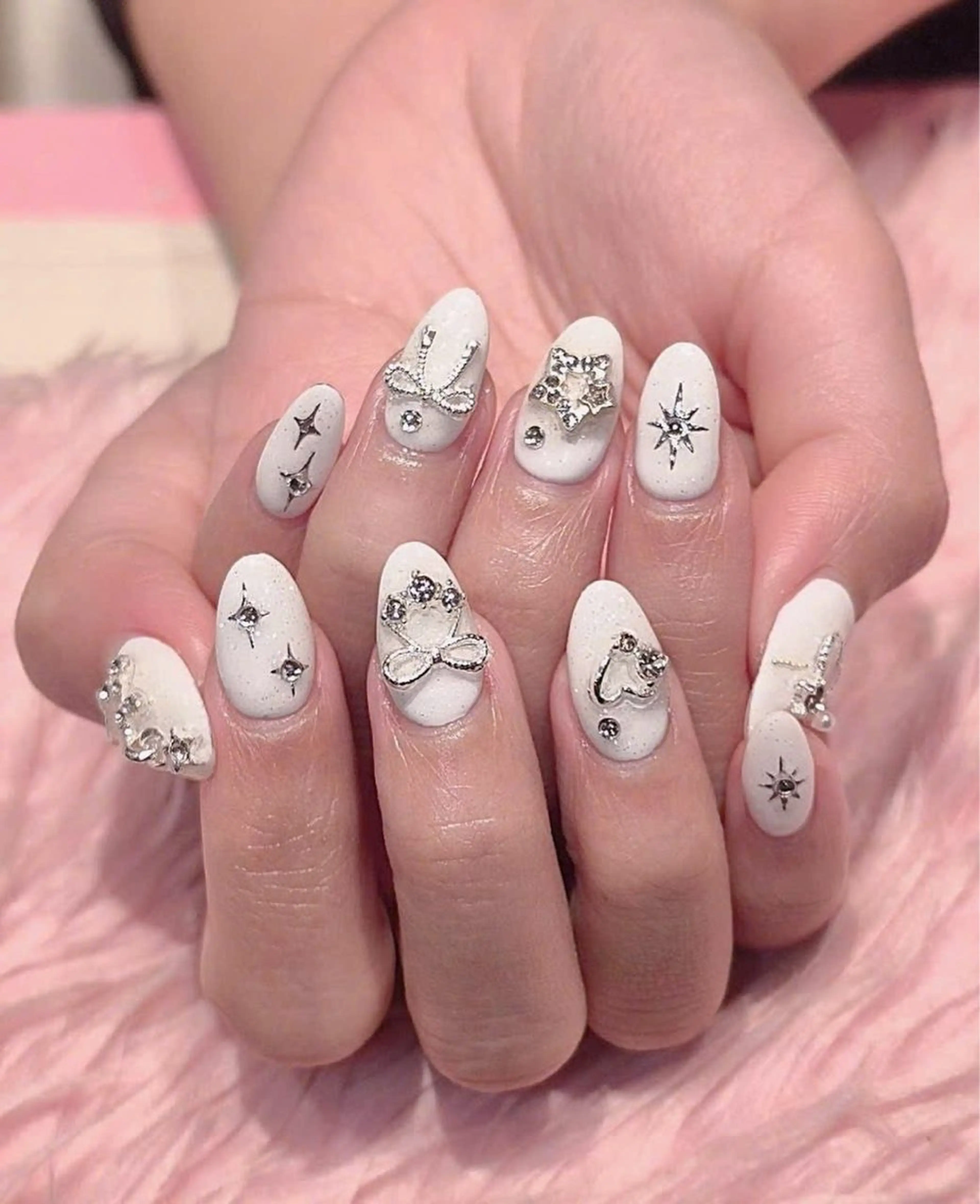 ネイル Lyna 池袋のネイルデザイン