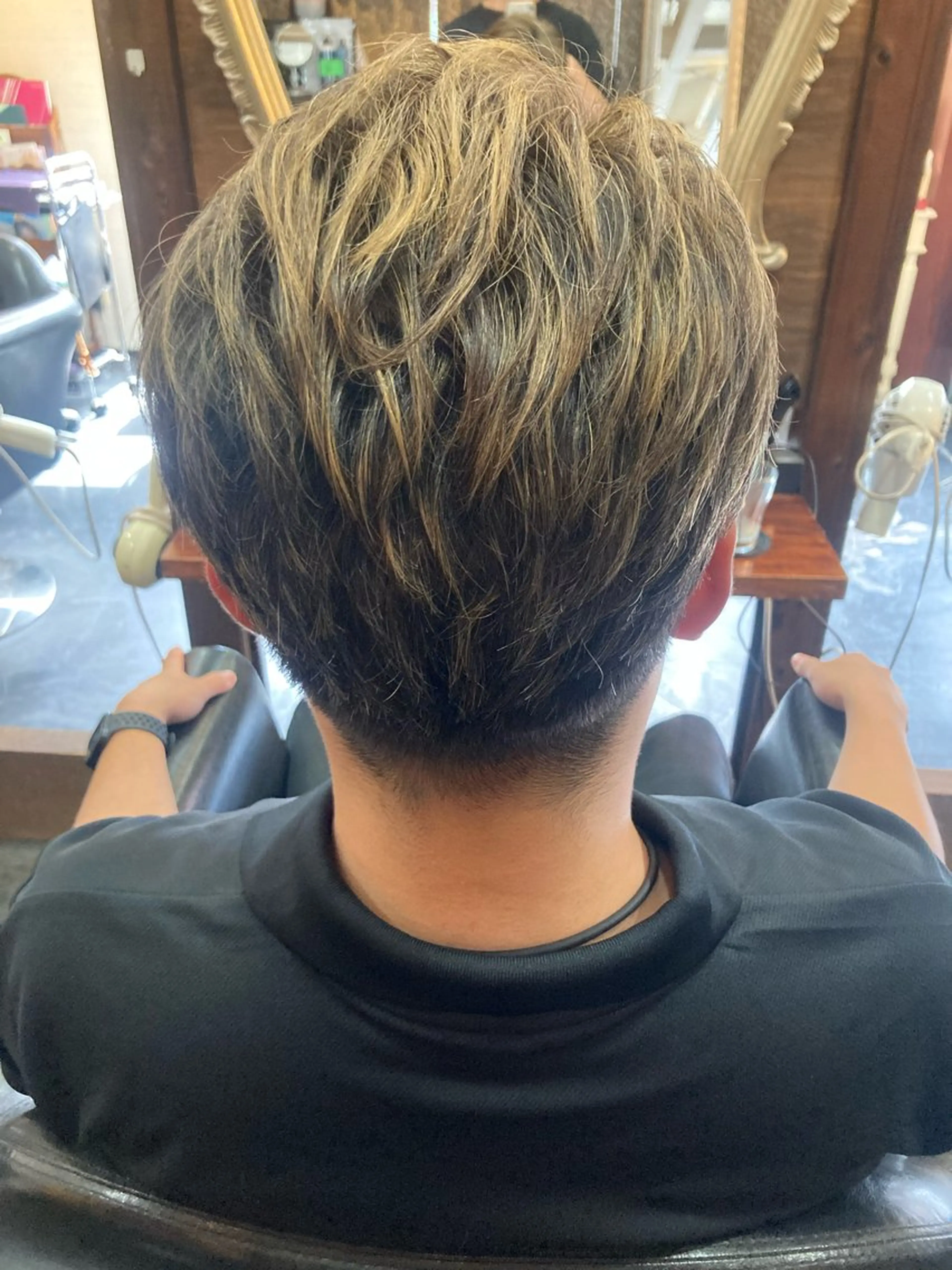 カラー メンズ RYUICHI リュウイチのヘアスタイル