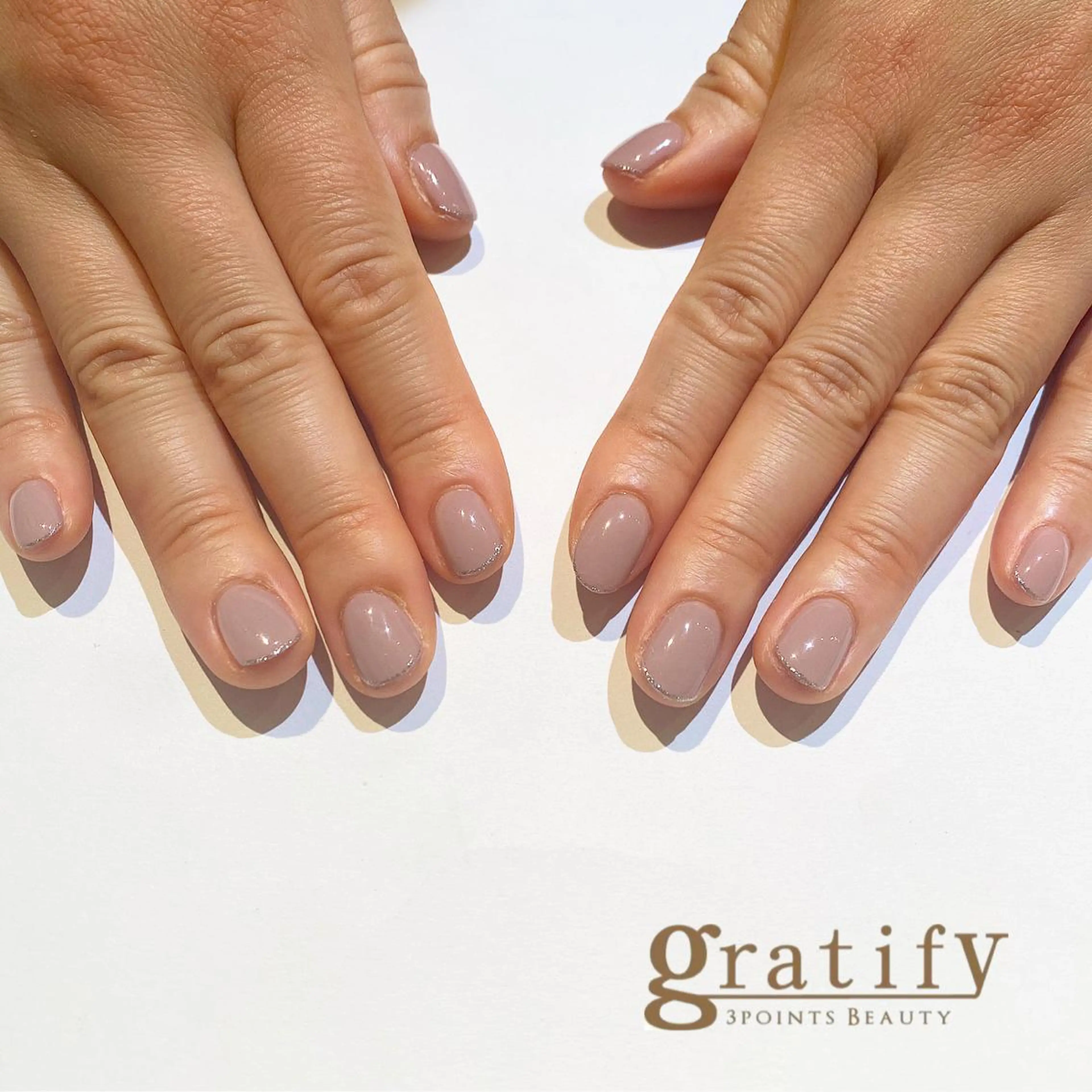 ネイル ラメ(グリッター) ワンカラーネイル シンプルネイル 安永 めぐみのネイルデザイン