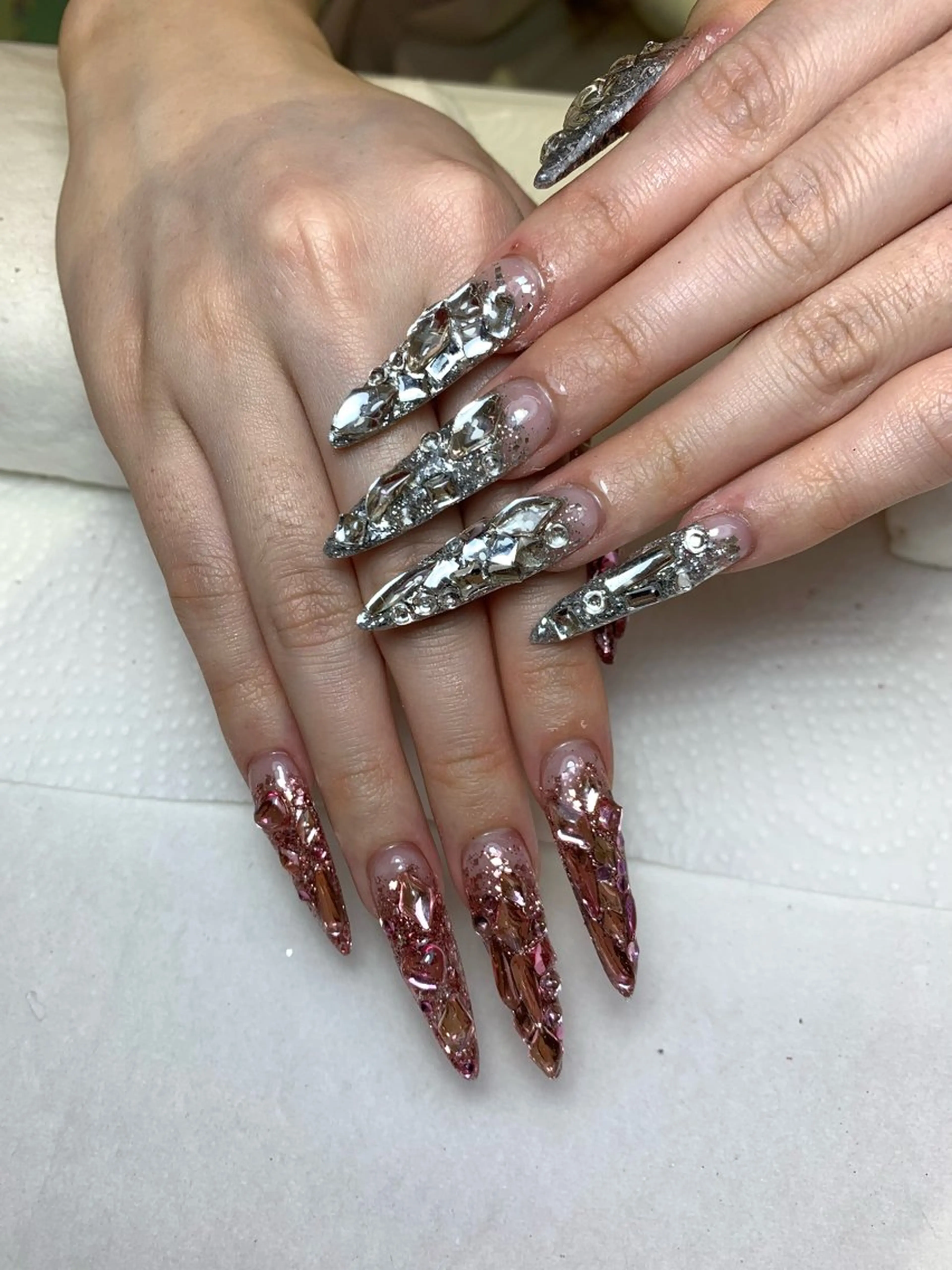 ネイル クリアネイル ゴージャス キラキラネイル ロングネイル スカルプネイル ハンドネイル Umi nail& eyelash ゆみのネイルデザイン