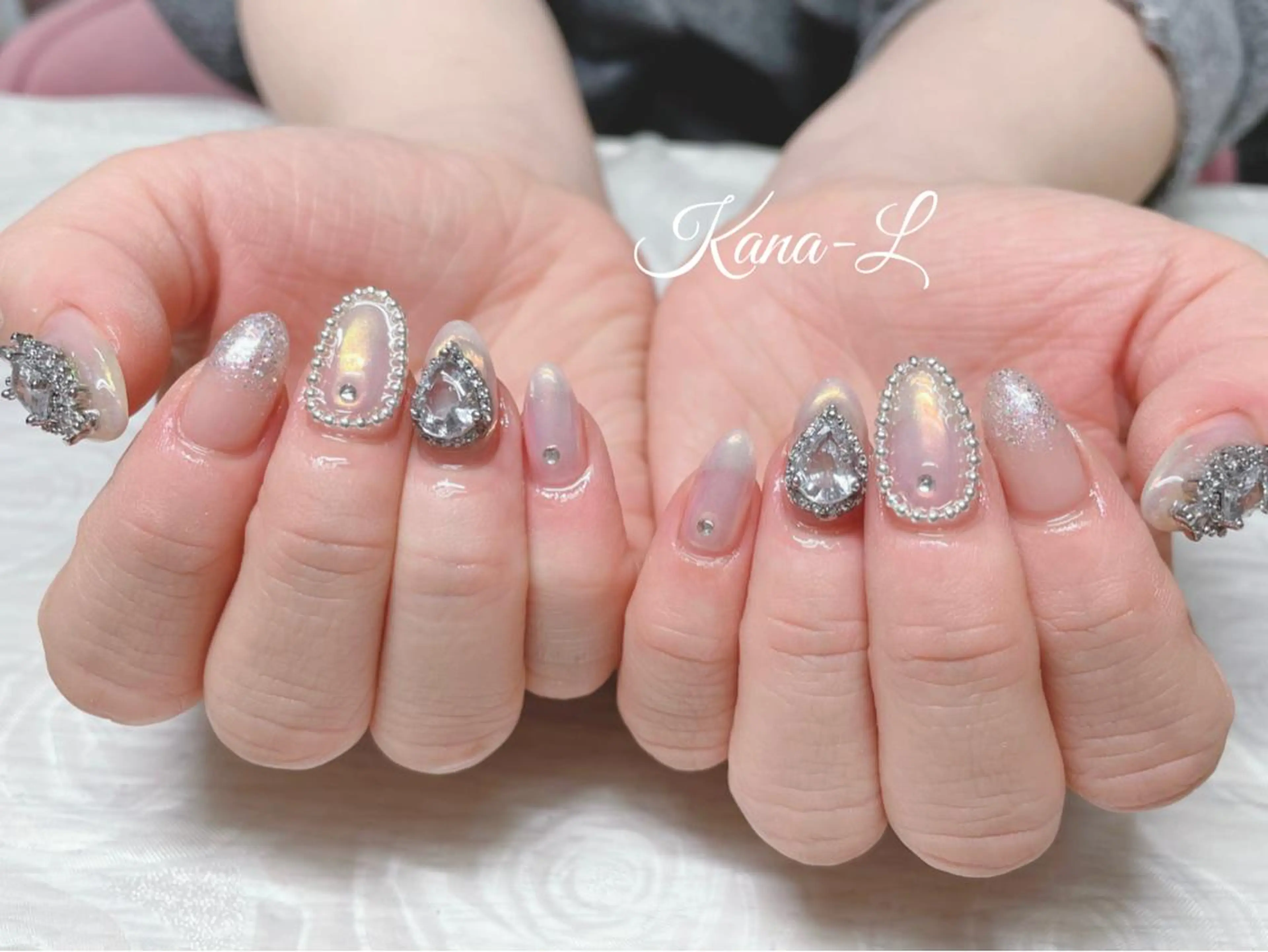 カラー ネイル オーロラネイル 韓国ネイル 持ち込み ワンホンネイル 冬ネイル 芦辺 香奈のネイルデザイン