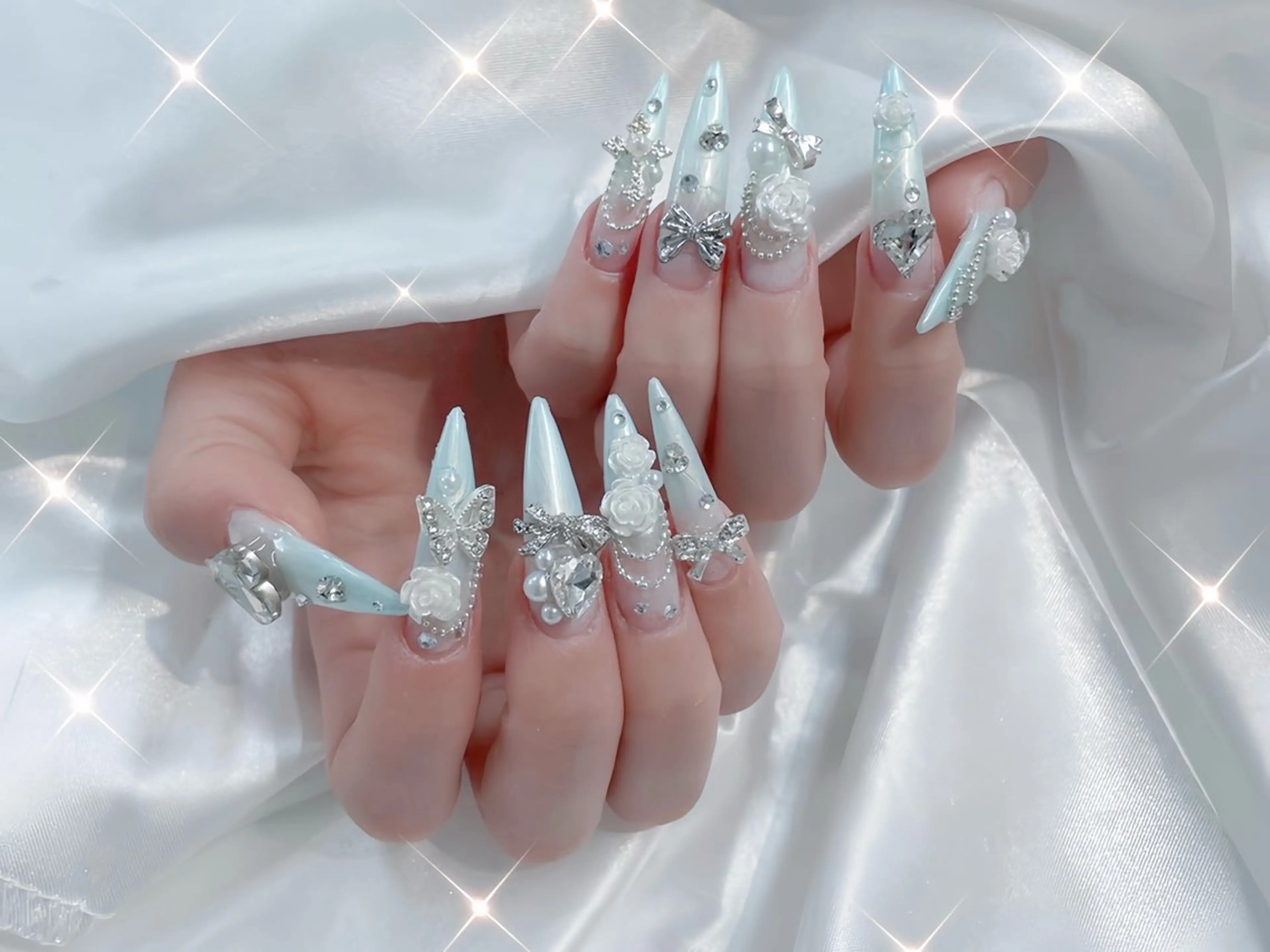 ネイル フレンチネイル ハート 韓国ネイル マグネットネイル マグネットフレンチ ハンドネイル Emi Studioのネイルデザイン