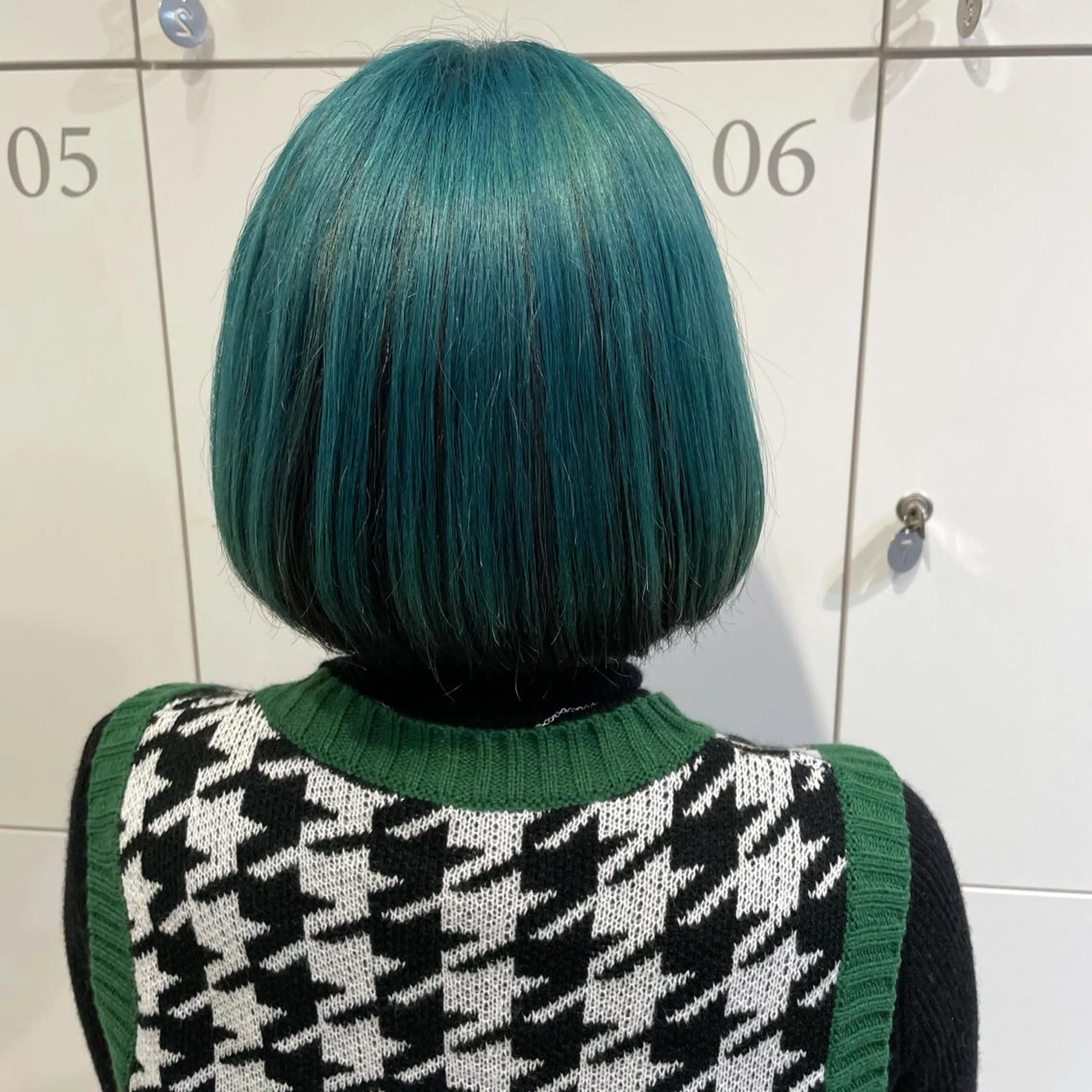 ショート カラー デザインカラー インナーカラー ボブ カット 小川 舜人のヘアスタイル