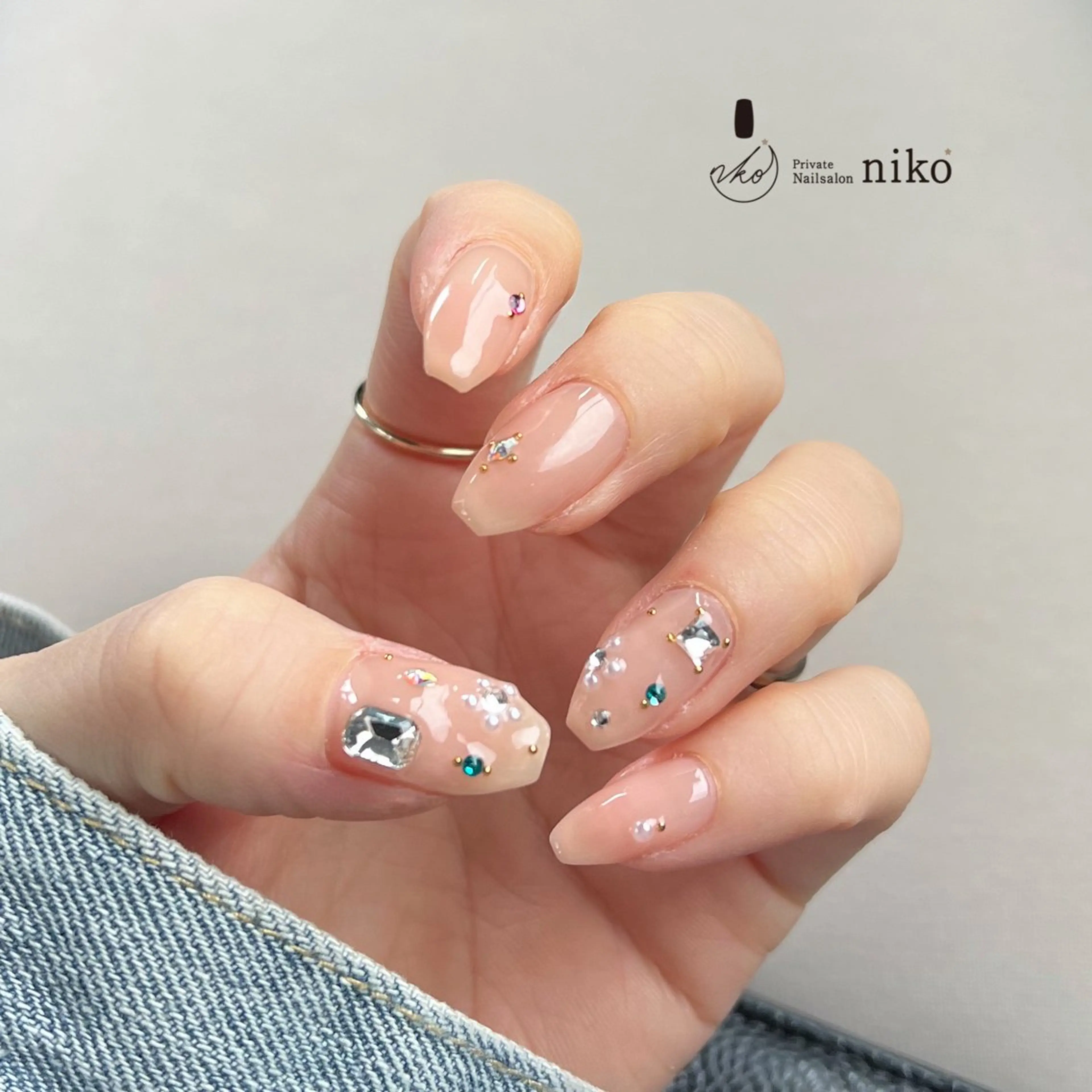 ジェルネイル10本アート（両手で5本ずつ）の写真