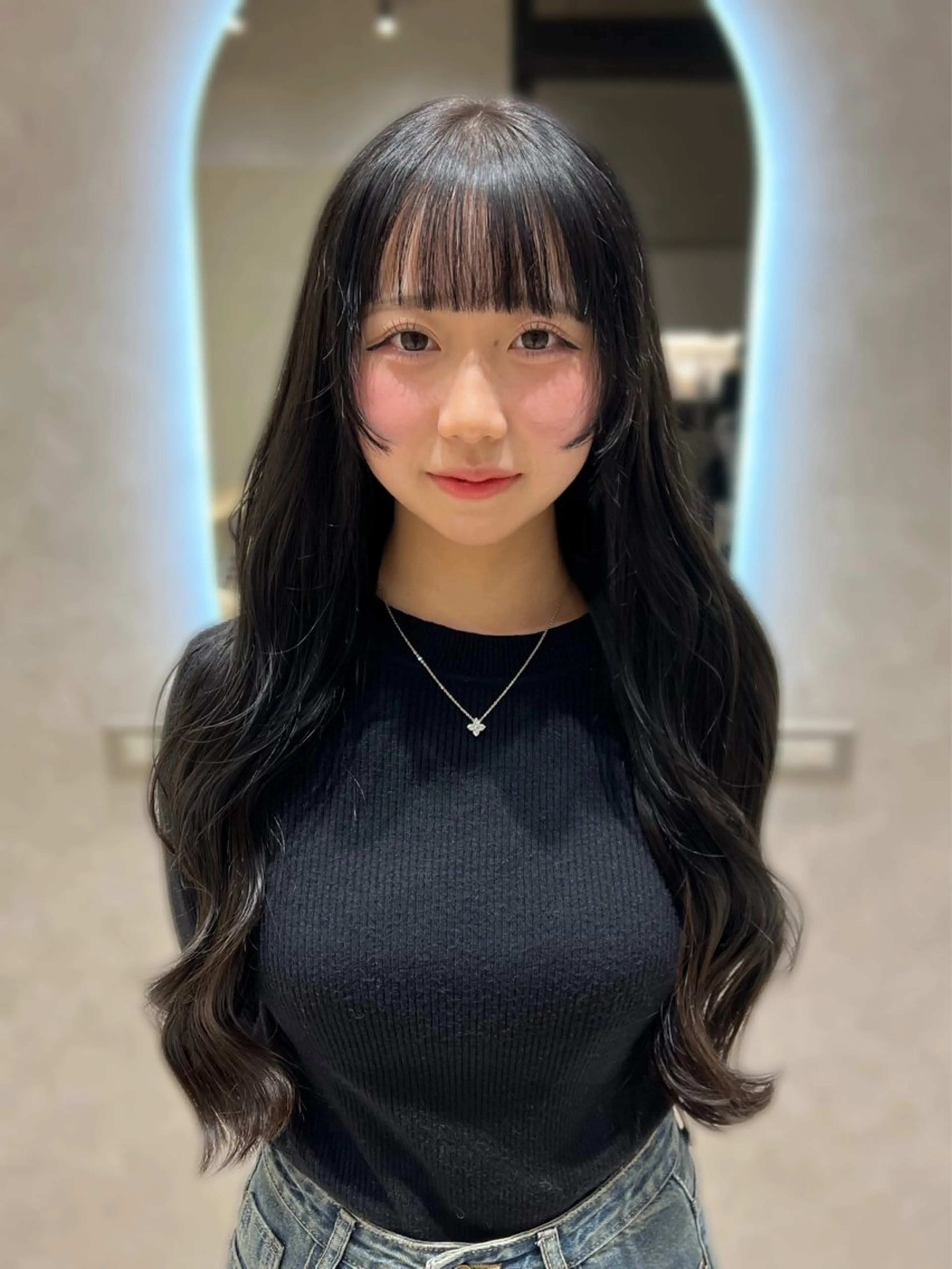 ロング 🩵シオリ/透明感/ ハイトーン🩵のヘアスタイル