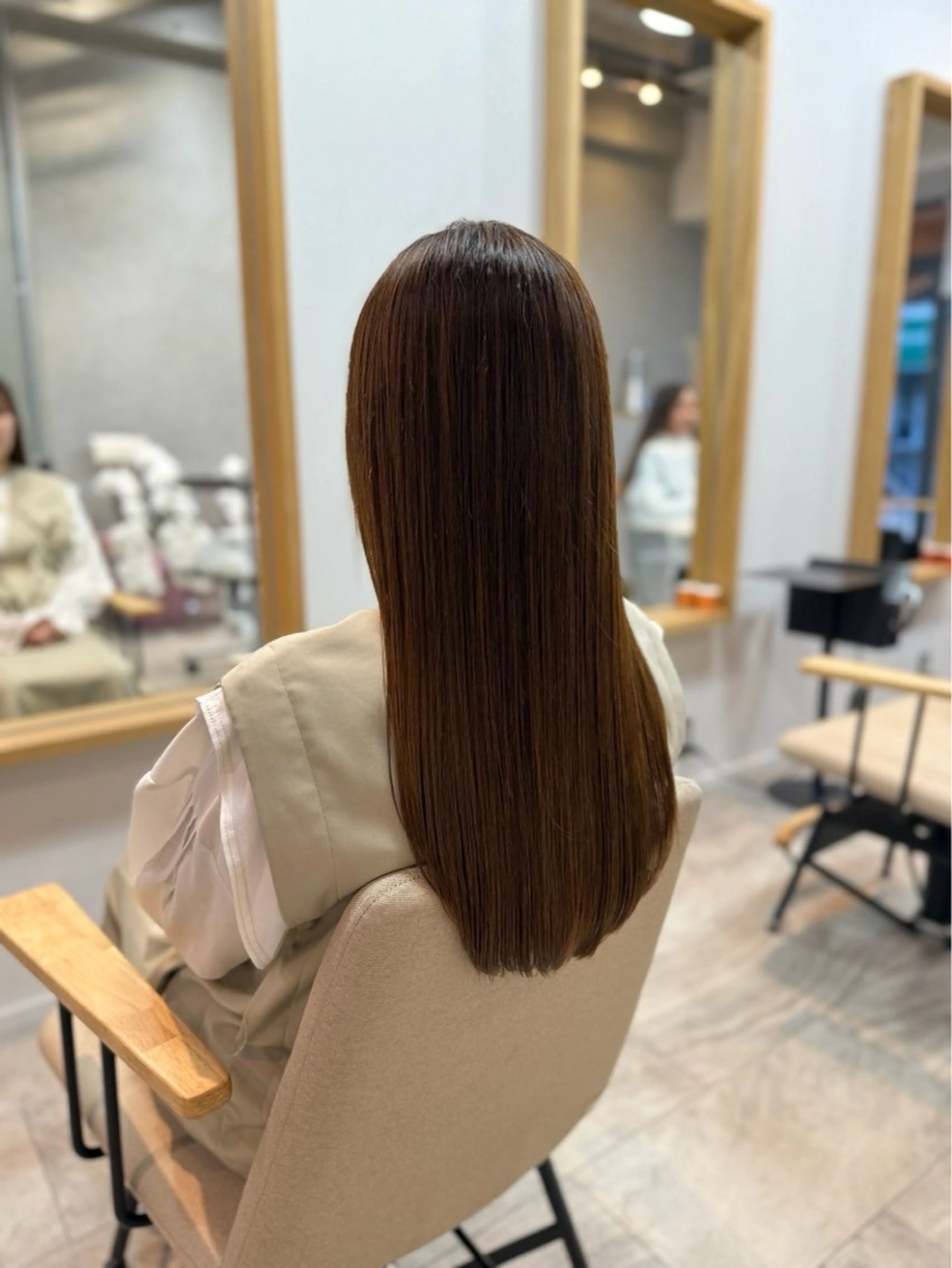 ロング パーマ カット 縮毛矯正 トリートメント 沢登 穂乃香のヘアスタイル
