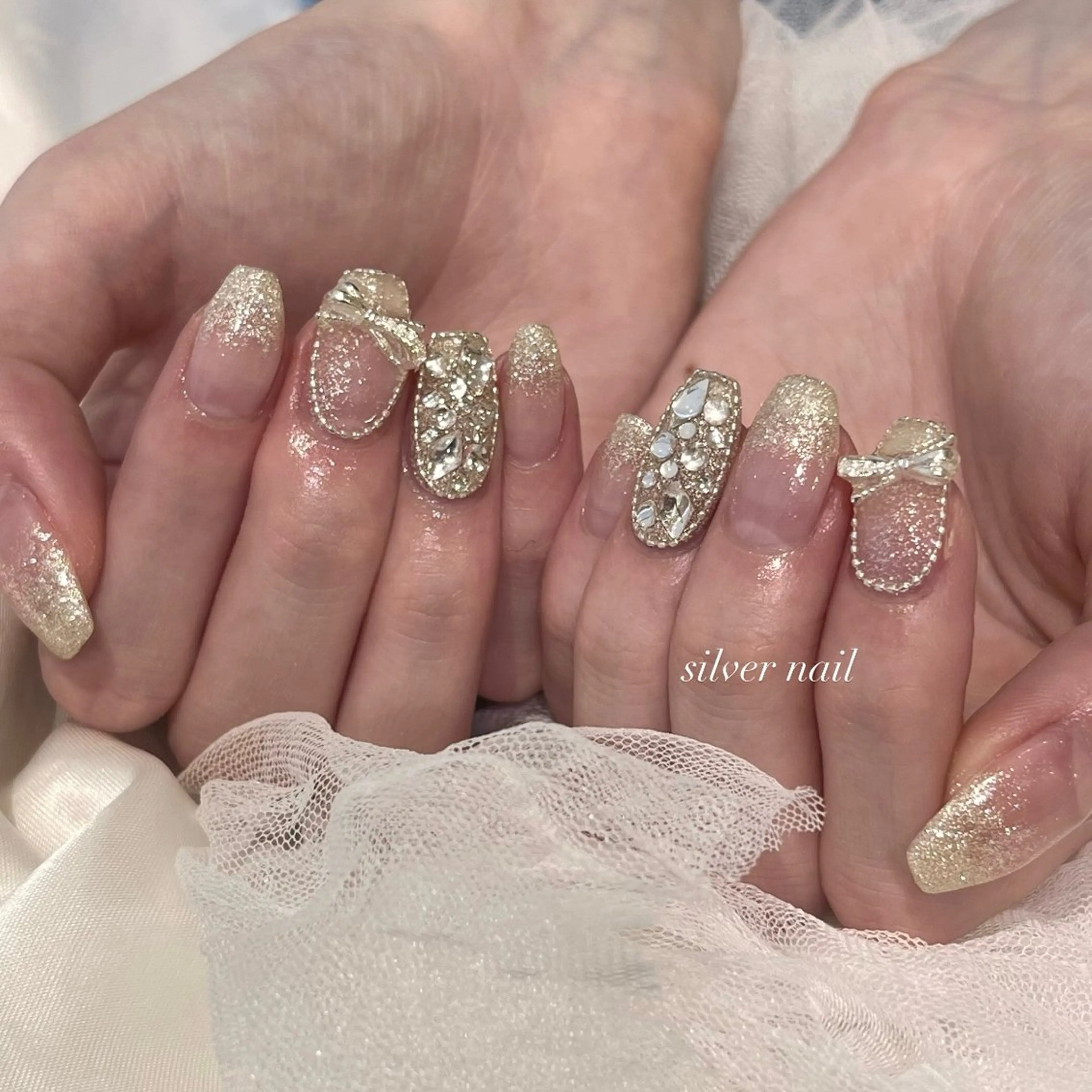 ネイル Neolive 銀座 / mioのネイルデザイン