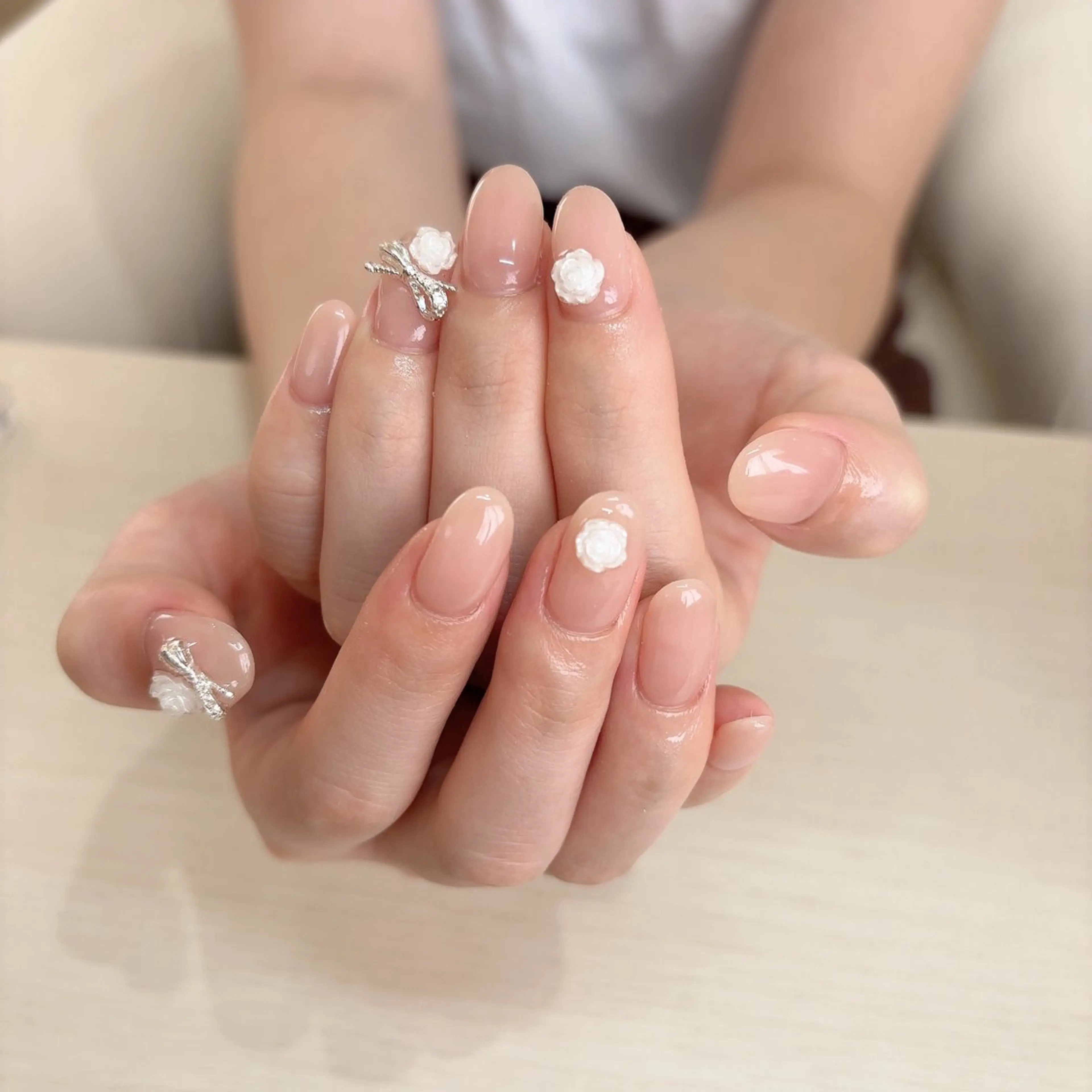 ネイル ワンカラーネイル リボン ハンドネイル beautiful meみくのネイルデザイン