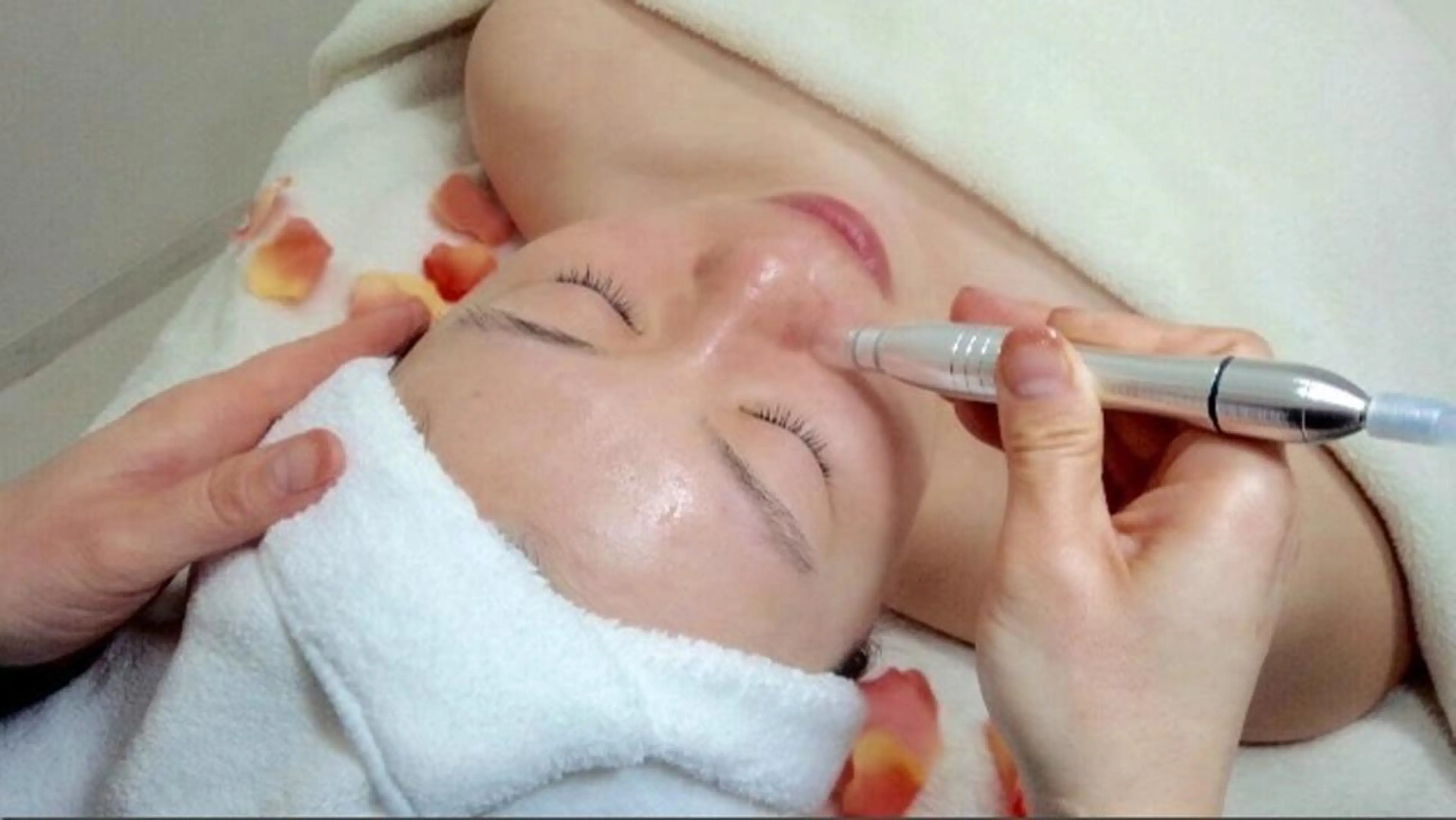 【毛穴集中】【美白・白肌】【小顔】のいずれかお肌のお悩み別でチョイス☆の写真