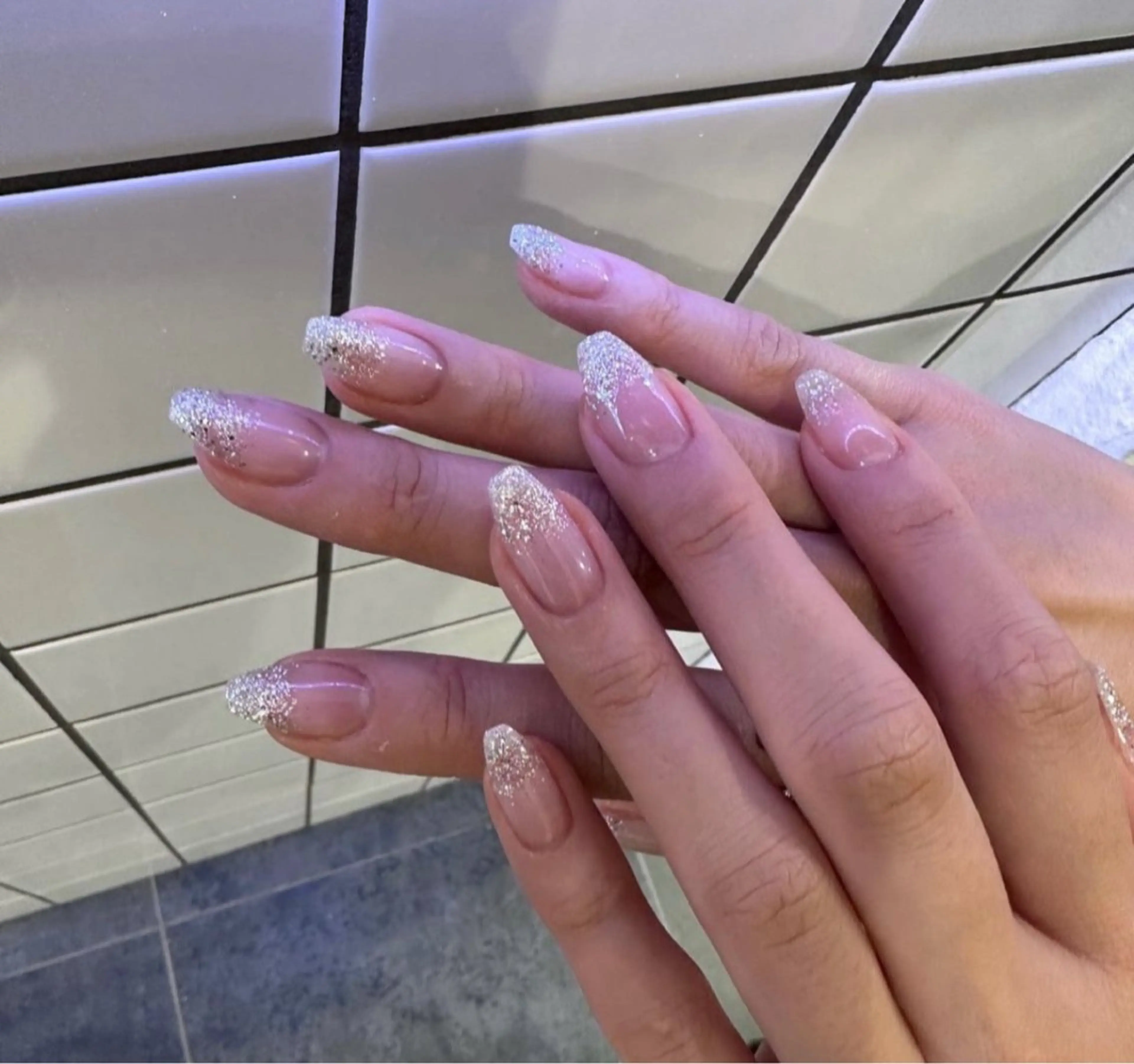 ネイル グラデーション ラメ(グリッター) ラメグラデーション venusbelt MIKUのネイルデザイン