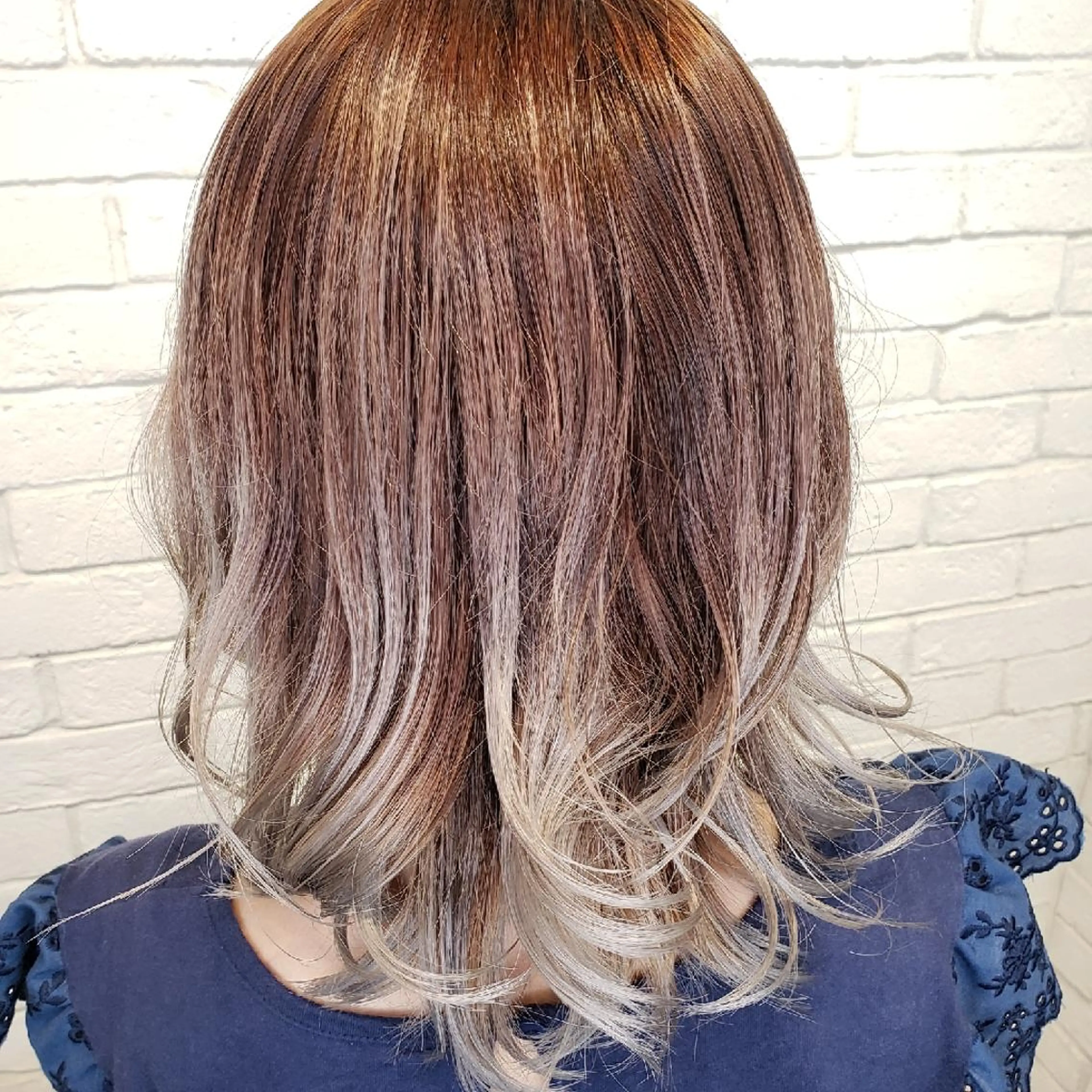 ミディアム 浅野 Roots店長のヘアスタイル