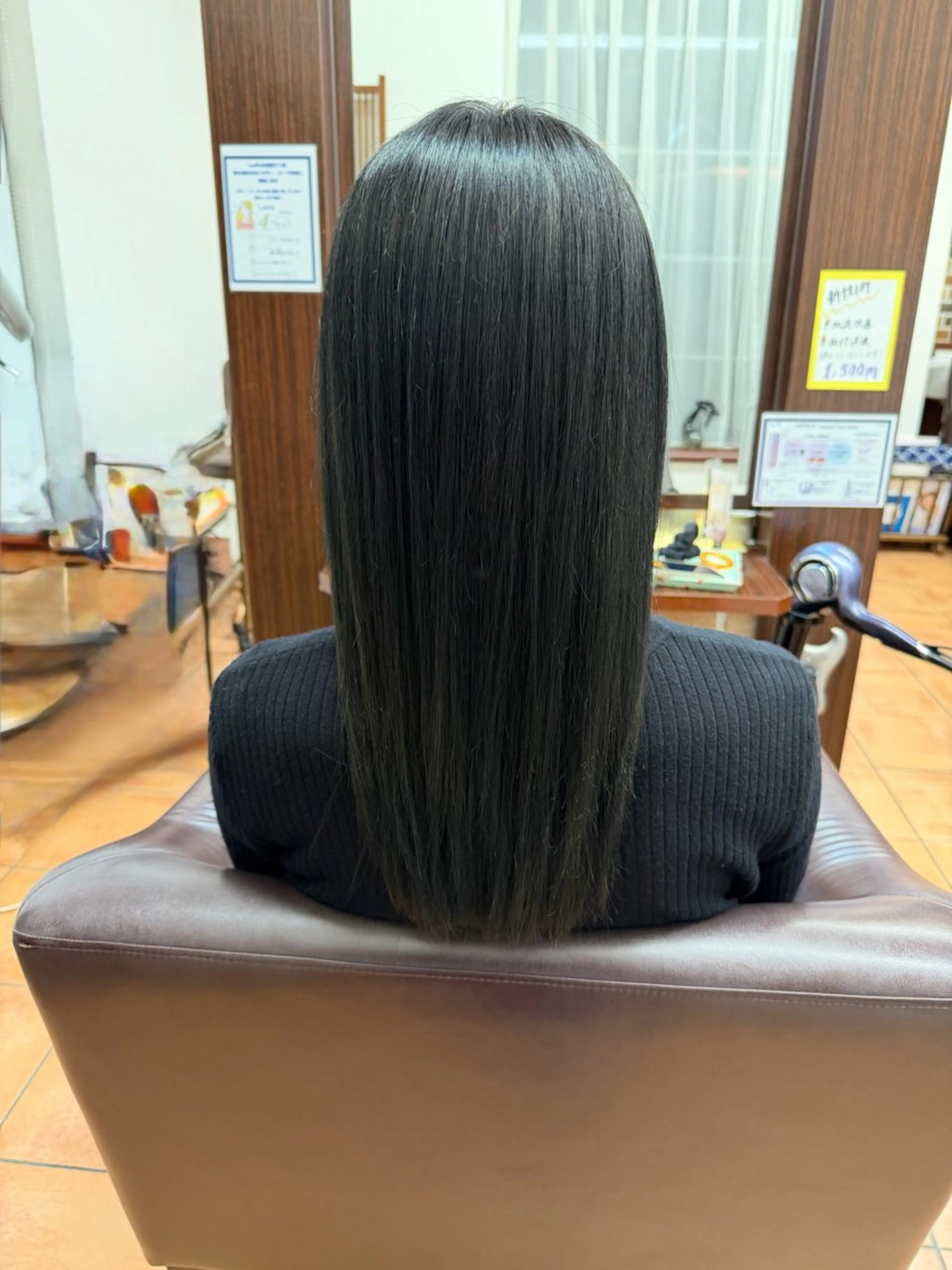 ロング カラー ヘアカラー 西村 優杏のヘアスタイル