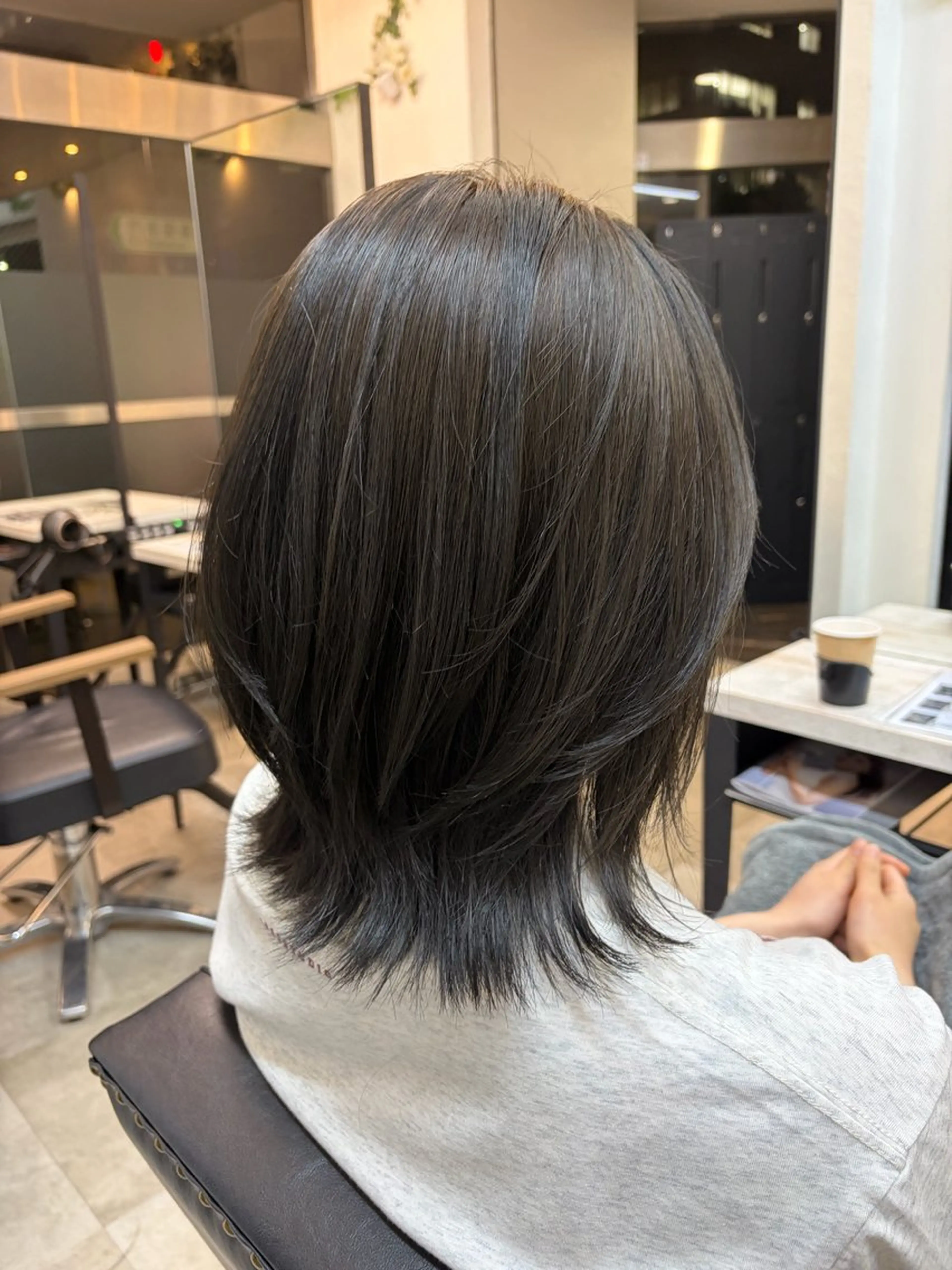 ミディアム カラー 🥀韓国ヘア🥀 宮津真菜のヘアスタイル