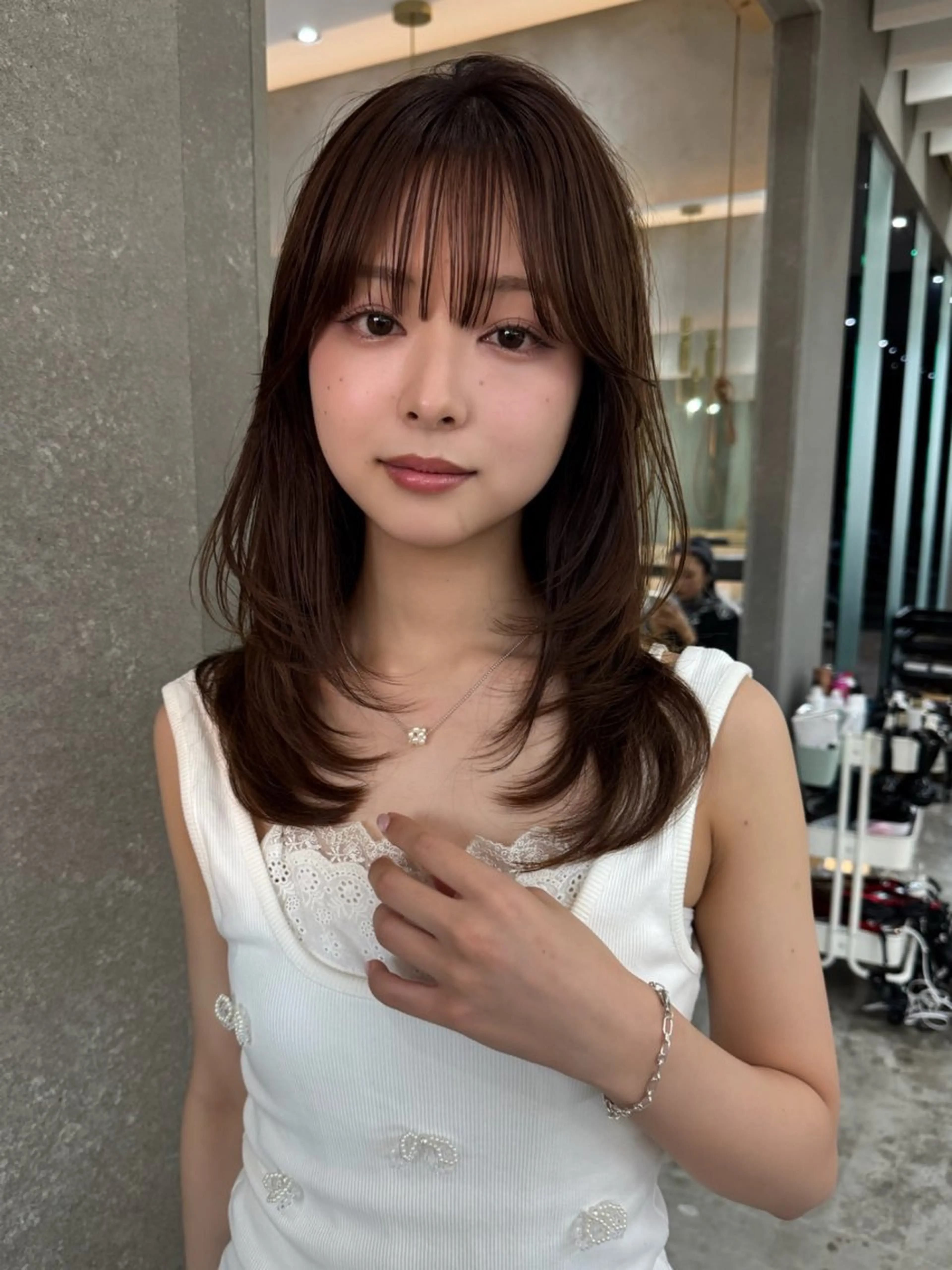 セミロング カット ヘアカラー トリートメント 透明感ヘアカラー chiharuのヘアスタイル